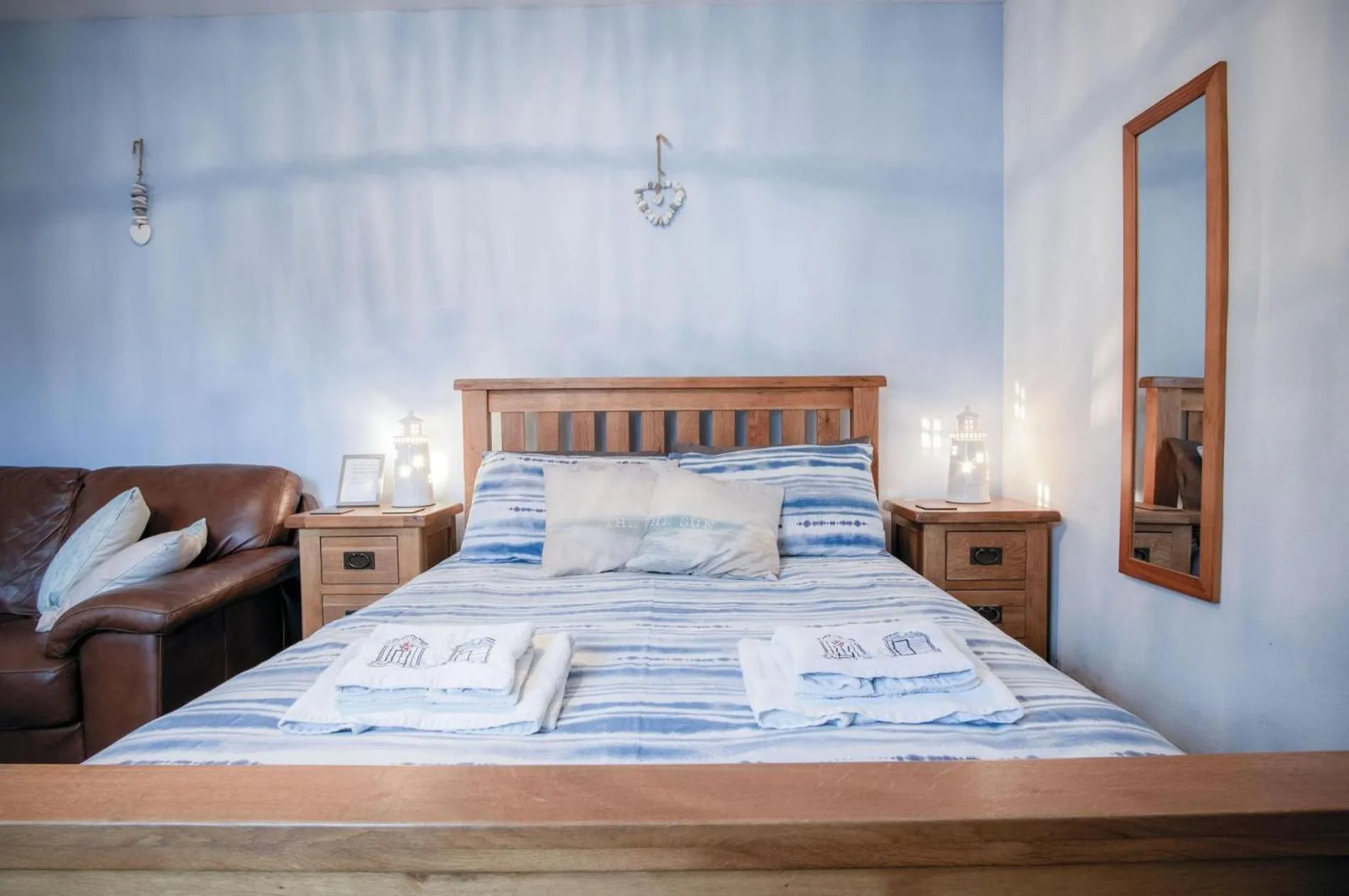 Floor plan, Bed in Primrose - 1 Bedroom Cottage - Llanteg