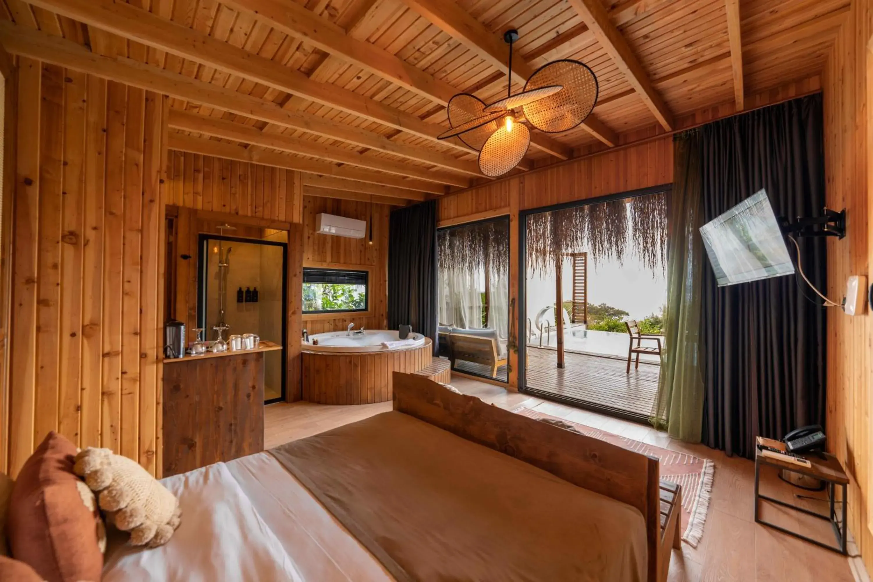 Suite with Private Pool in Lov Faralya Adults Only Suite with Private Pool in Lov Faralya Adults Only