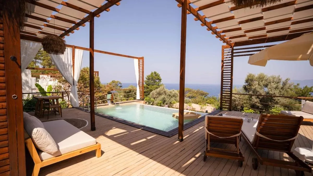 Patio in Lov Faralya Adults Only