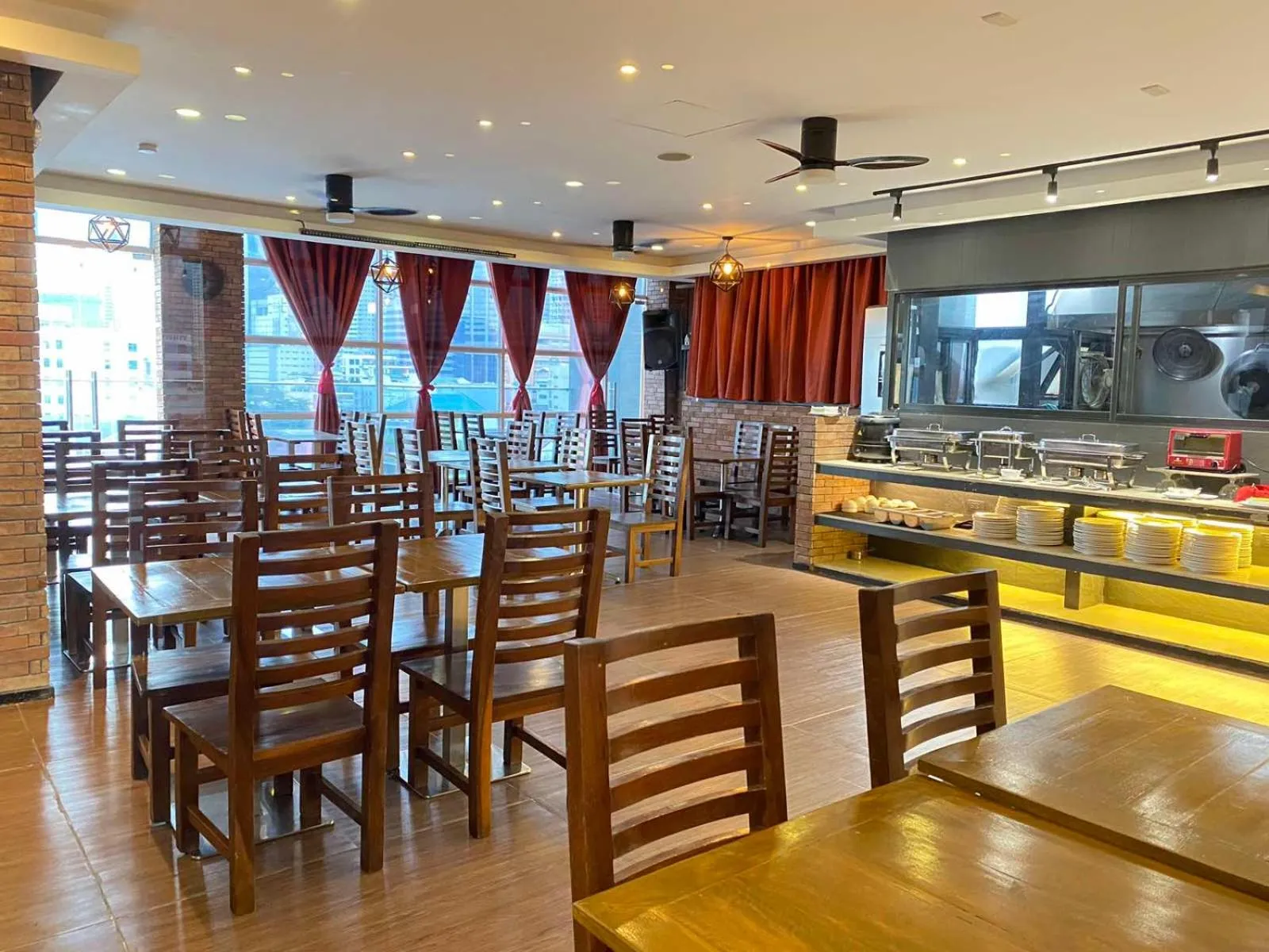 Restaurant/places to eat in Jade Hotel and Suites