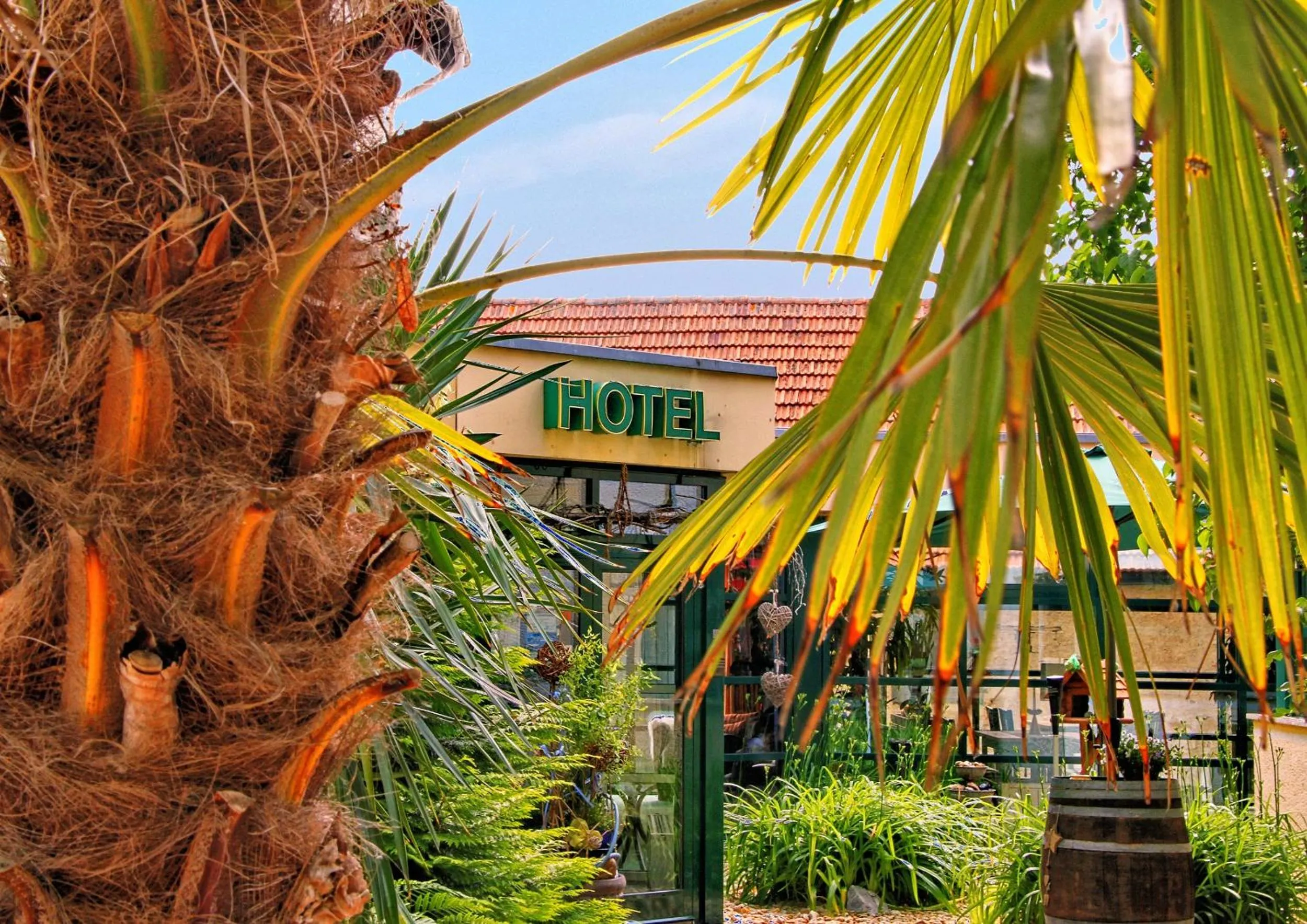 Facade/entrance in Hotel & Restaurant 5 Linden