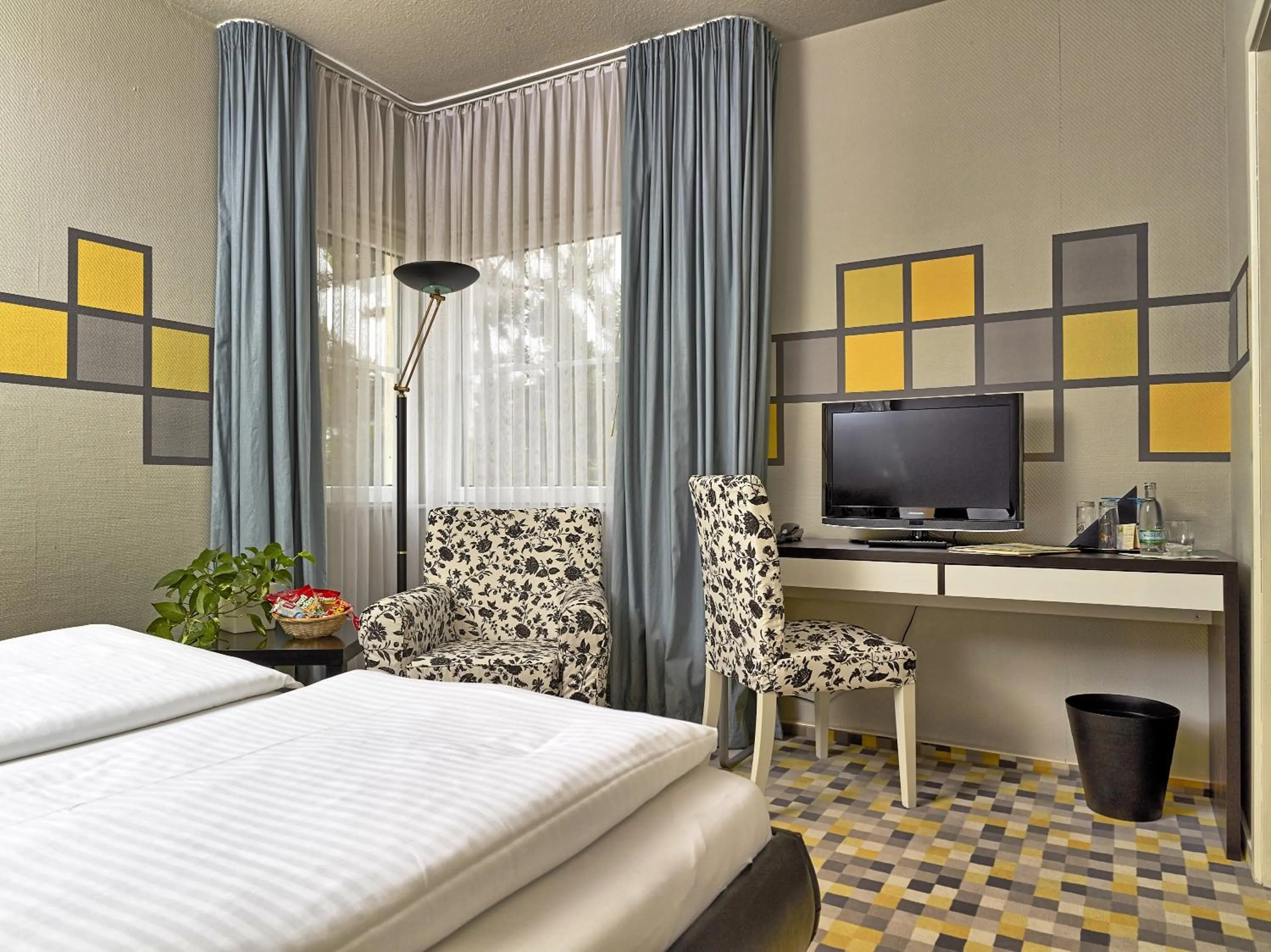 Photo of the whole room, Bed in Hotel & Restaurant 5 Linden