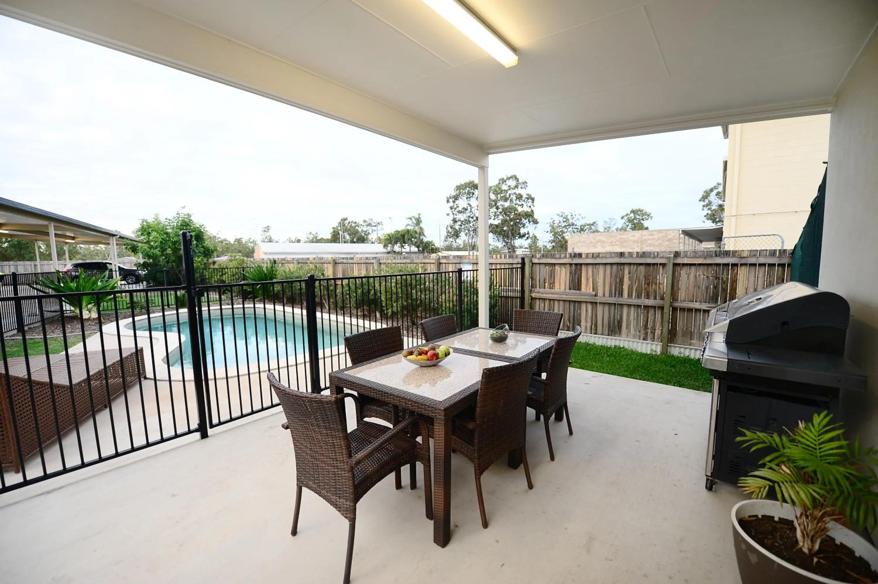 BBQ facilities in Oaks Middlemount Suites