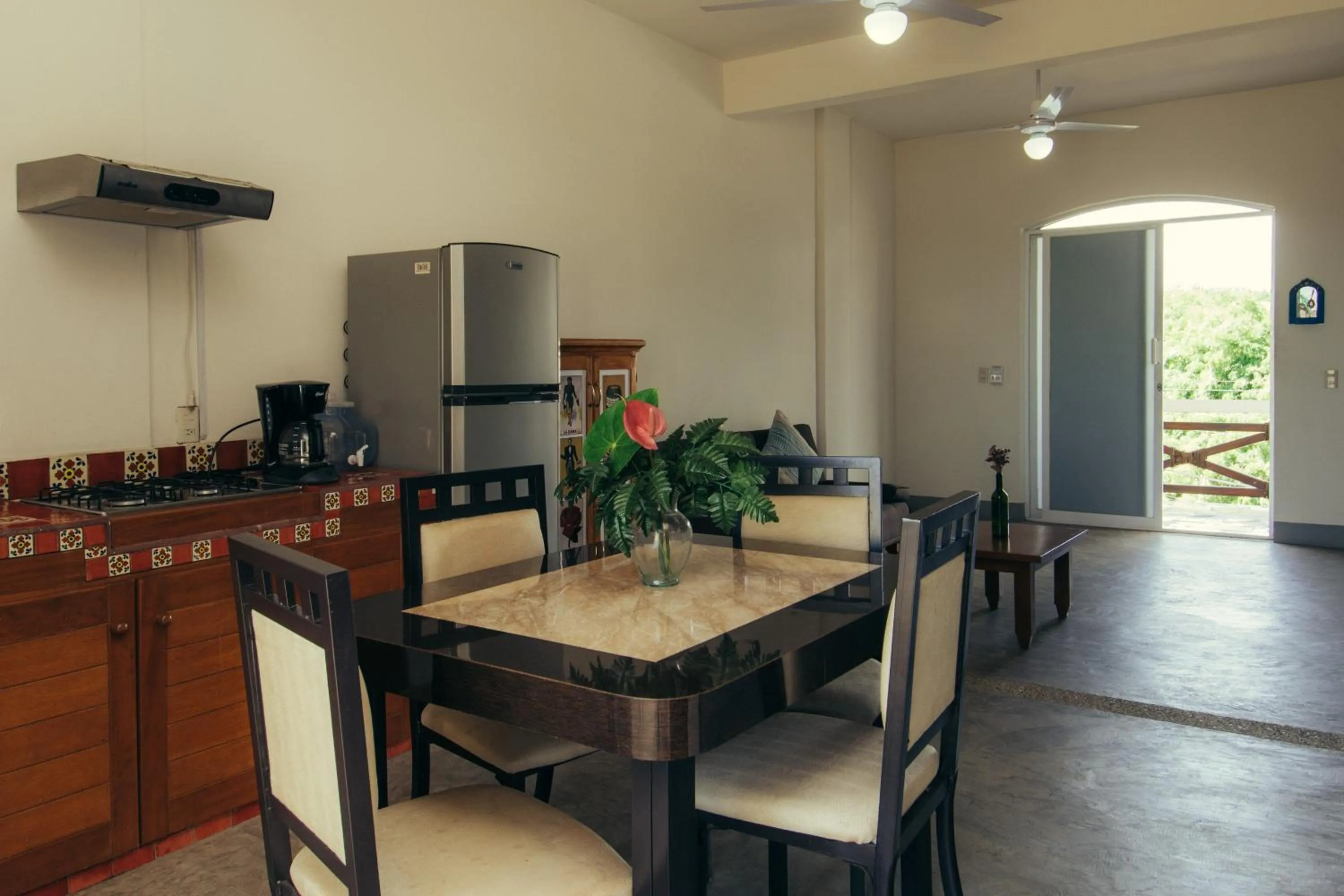 Kitchen or kitchenette in Casa Losodeli & Coworking- Adults Only