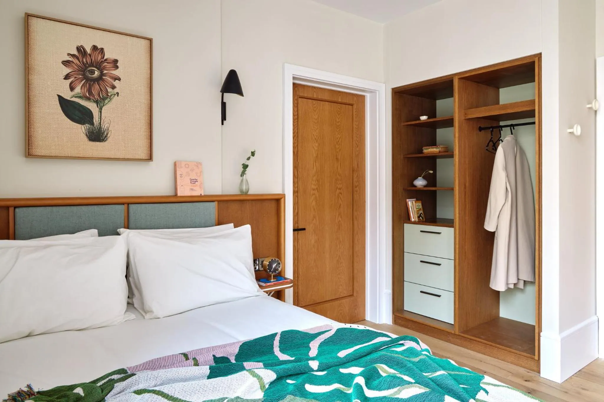 Bedroom, Bed in Turing Locke Cambridge