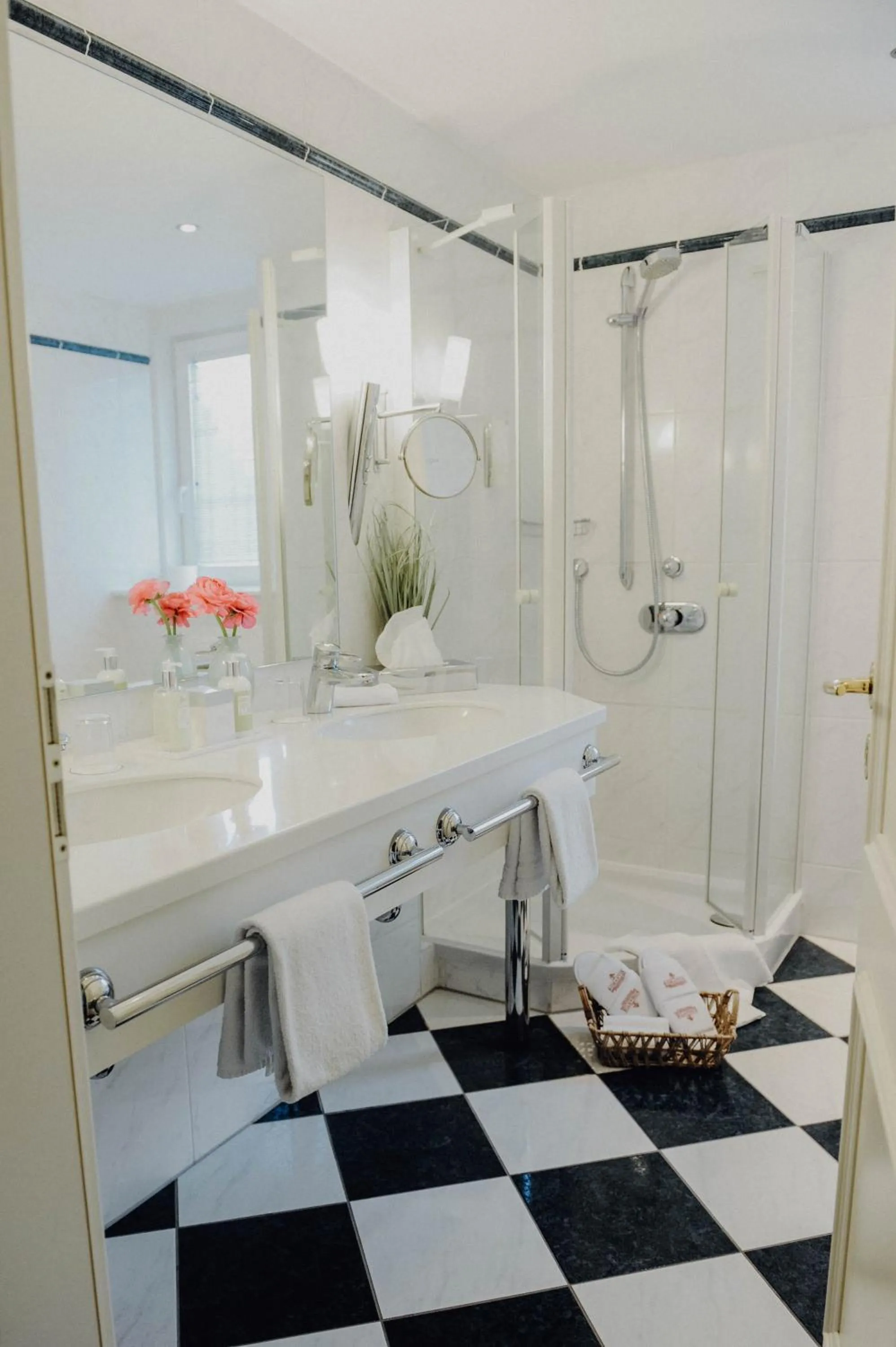 Bathroom in Romantik Hotel Köllners Landhaus