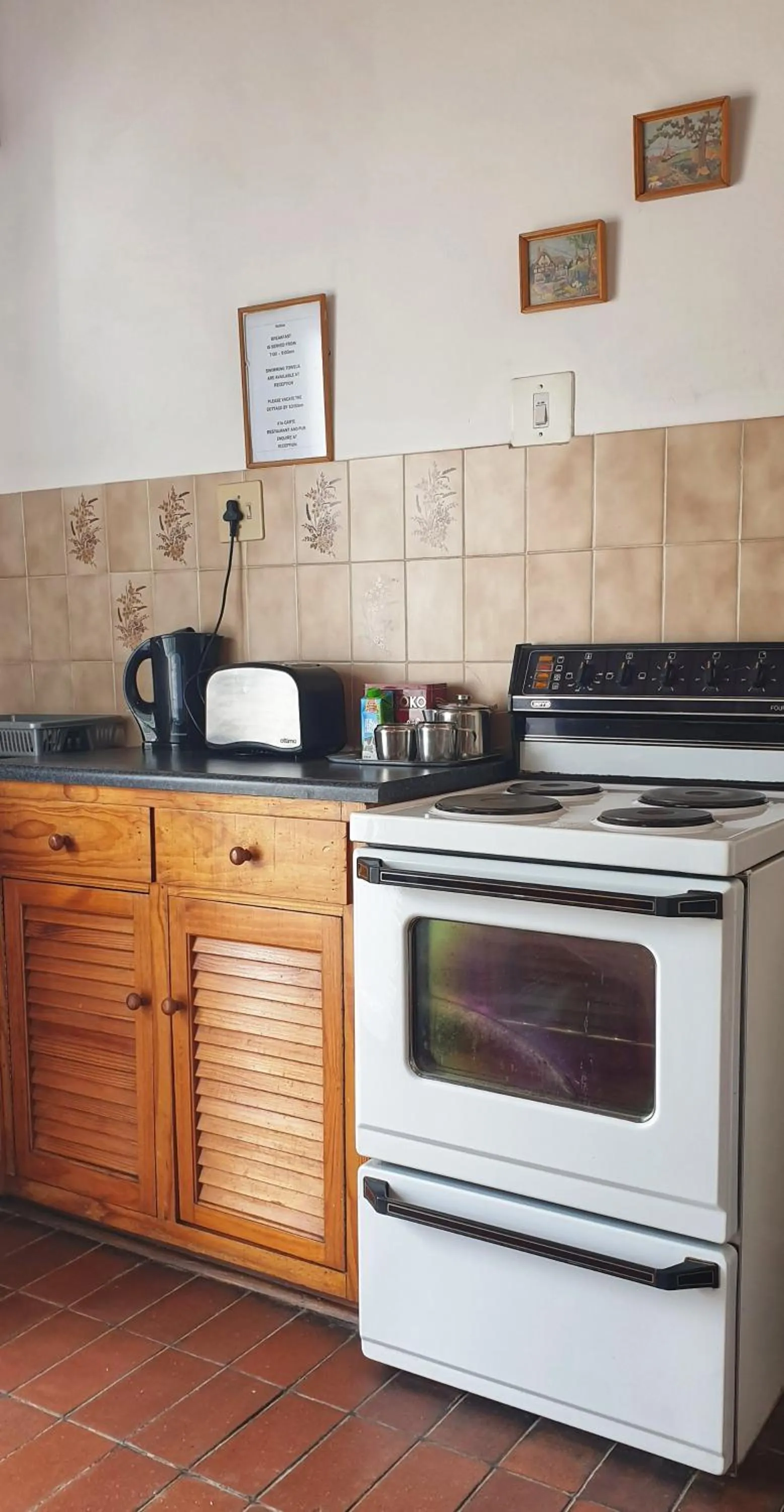Kitchen or kitchenette in Camdeboo Cottages
