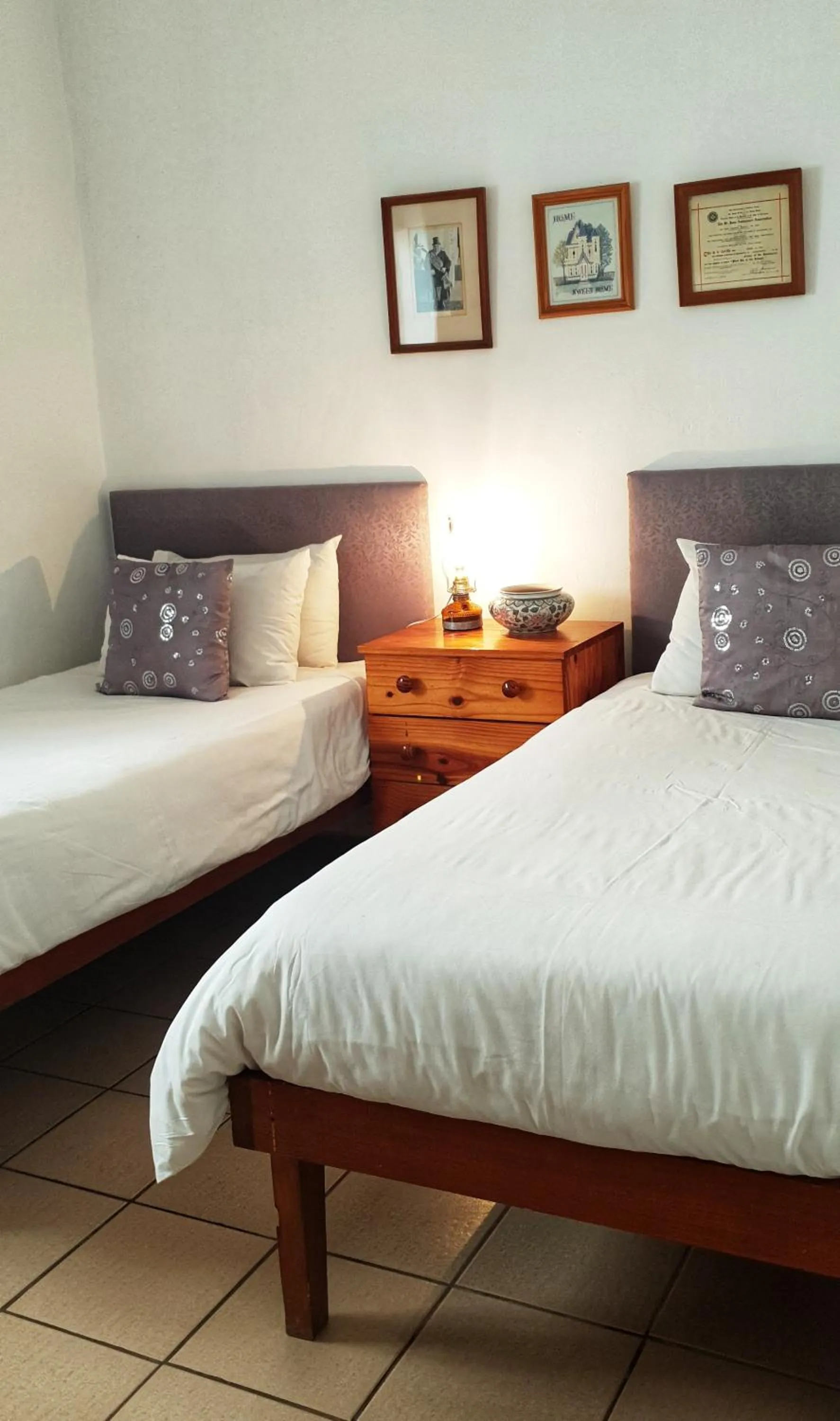 Bed in Camdeboo Cottages