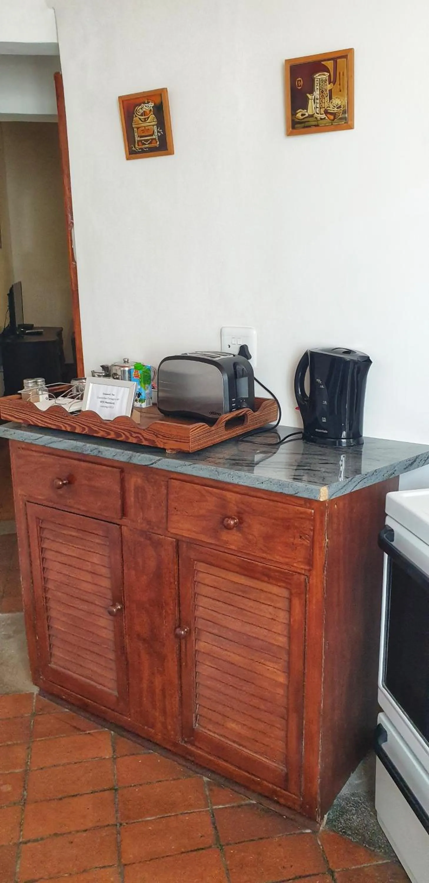 Kitchen or kitchenette in Camdeboo Cottages