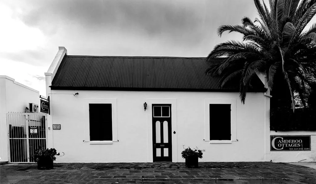 Facade/entrance in Camdeboo Cottages