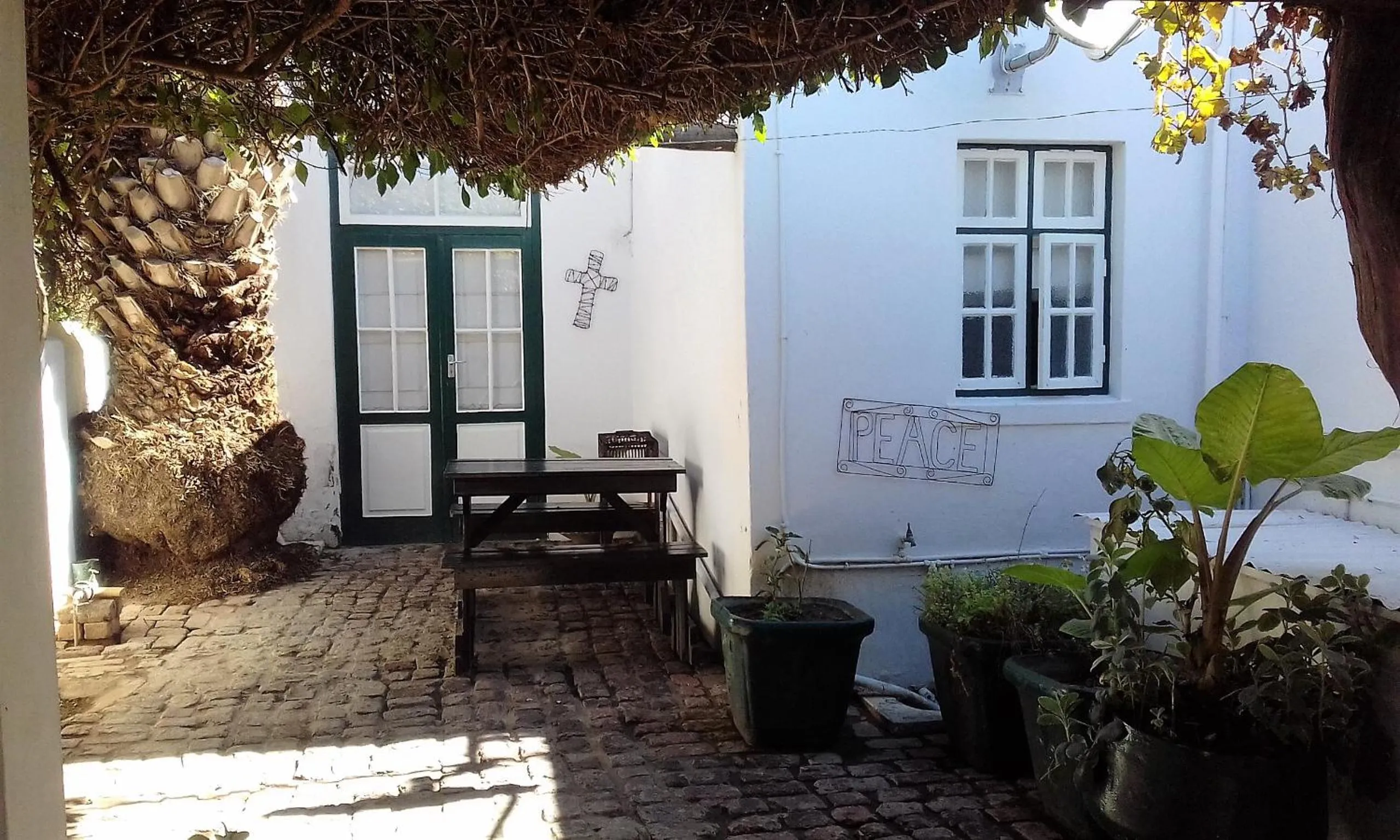 Inner courtyard view in Camdeboo Cottages