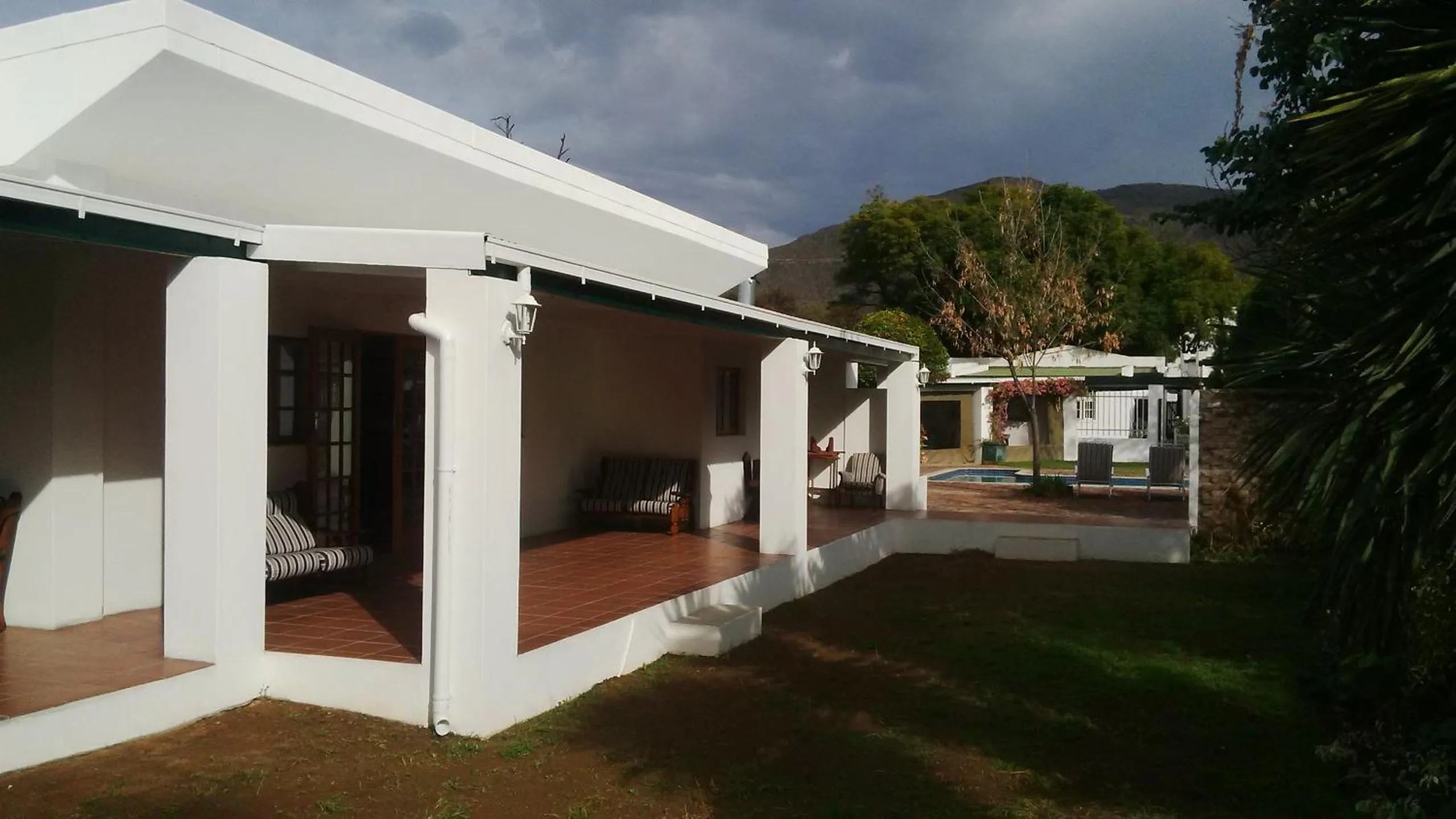 Property building in Camdeboo Cottages