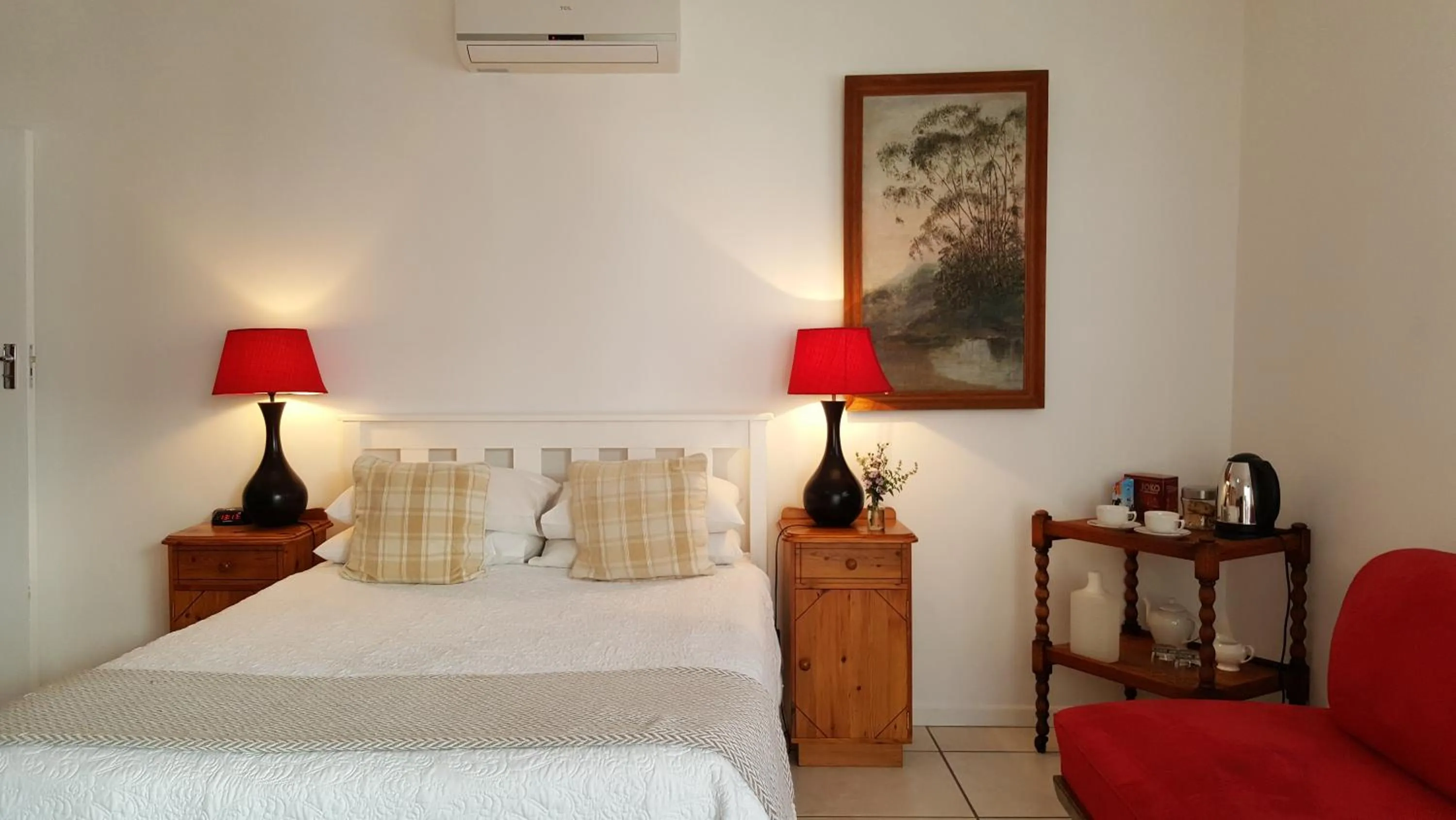 Bedroom, Bed in Camdeboo Cottages