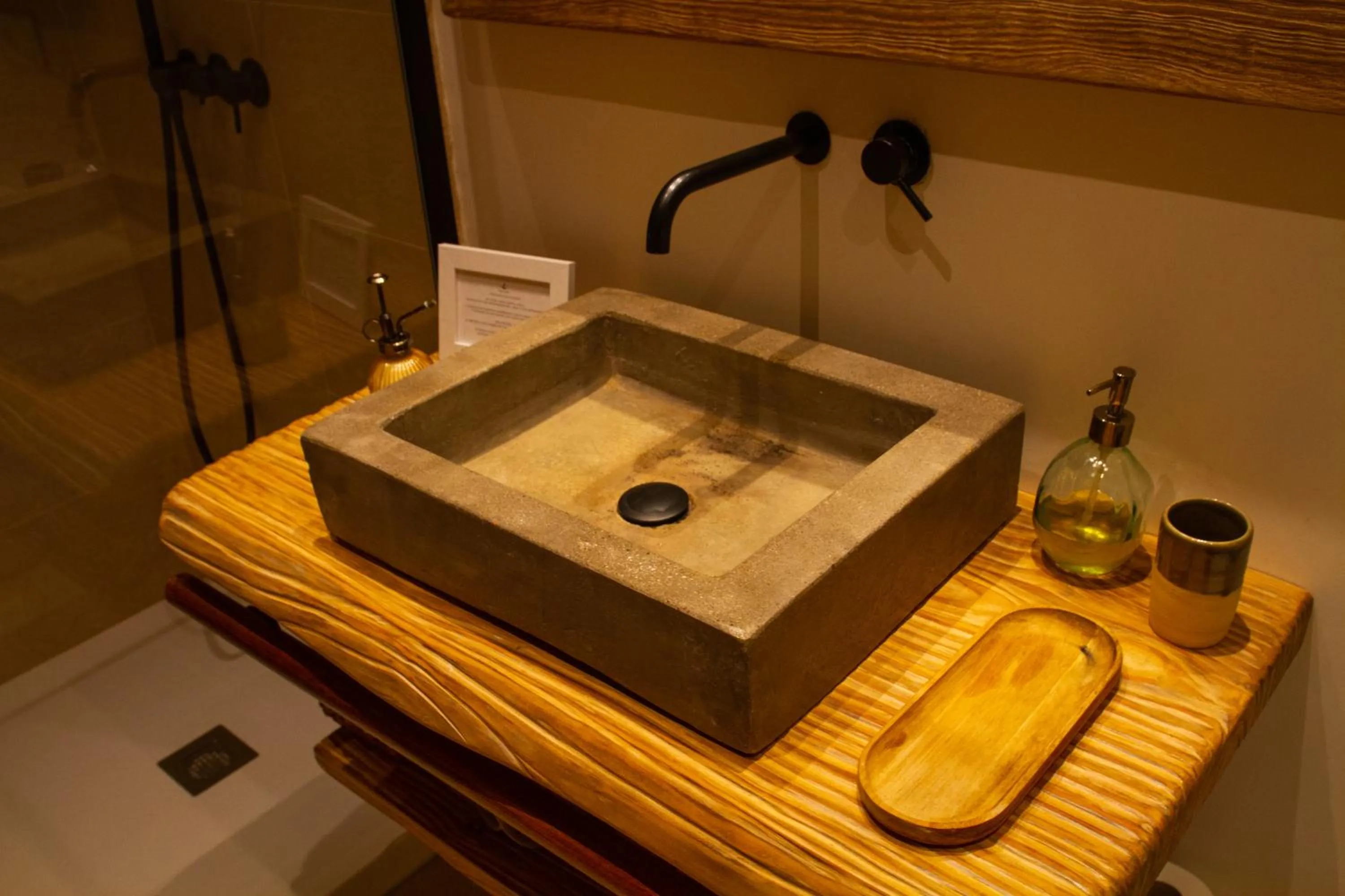 Bathroom in Masia Santa Llúcia