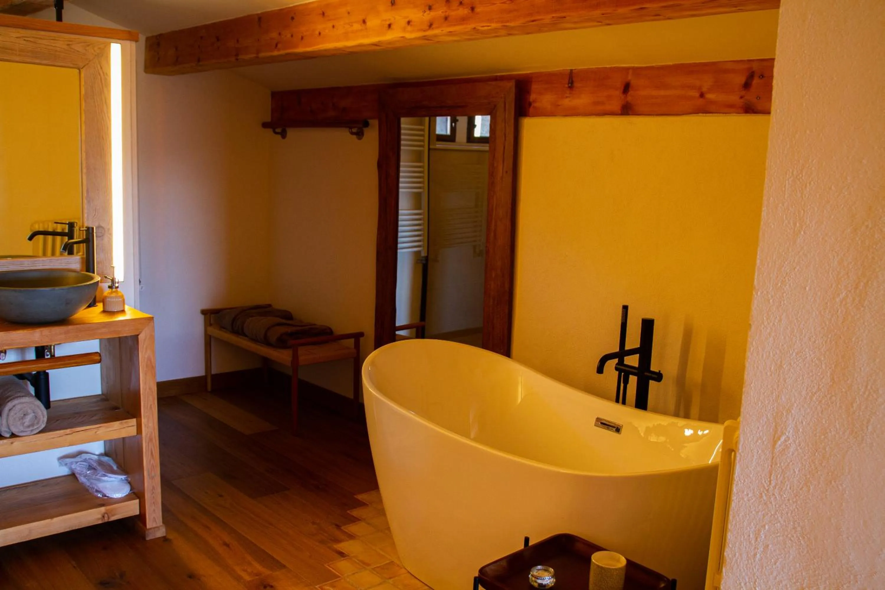 Bath in Masia Santa Llúcia