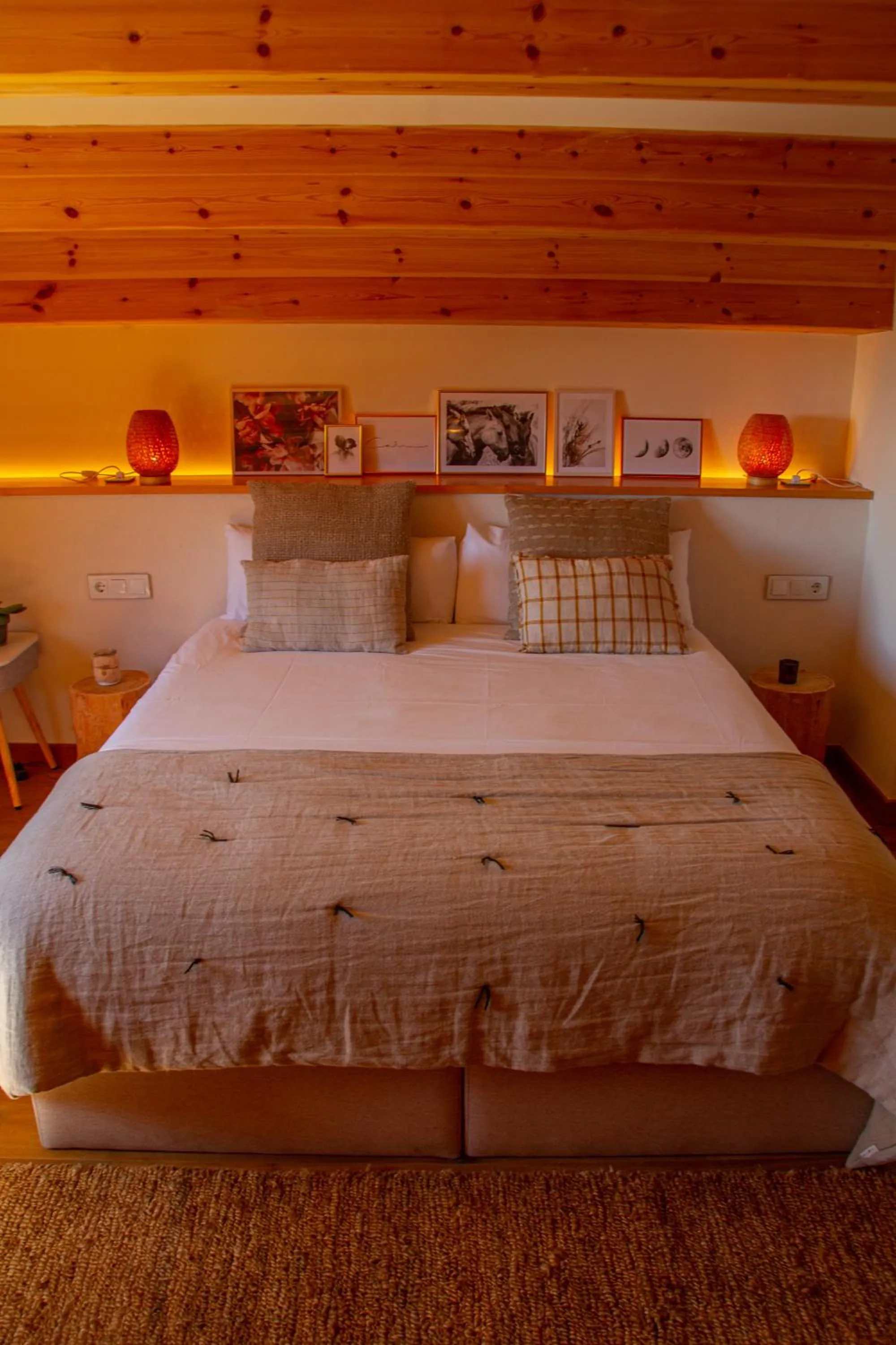 Bed in Masia Santa Llúcia