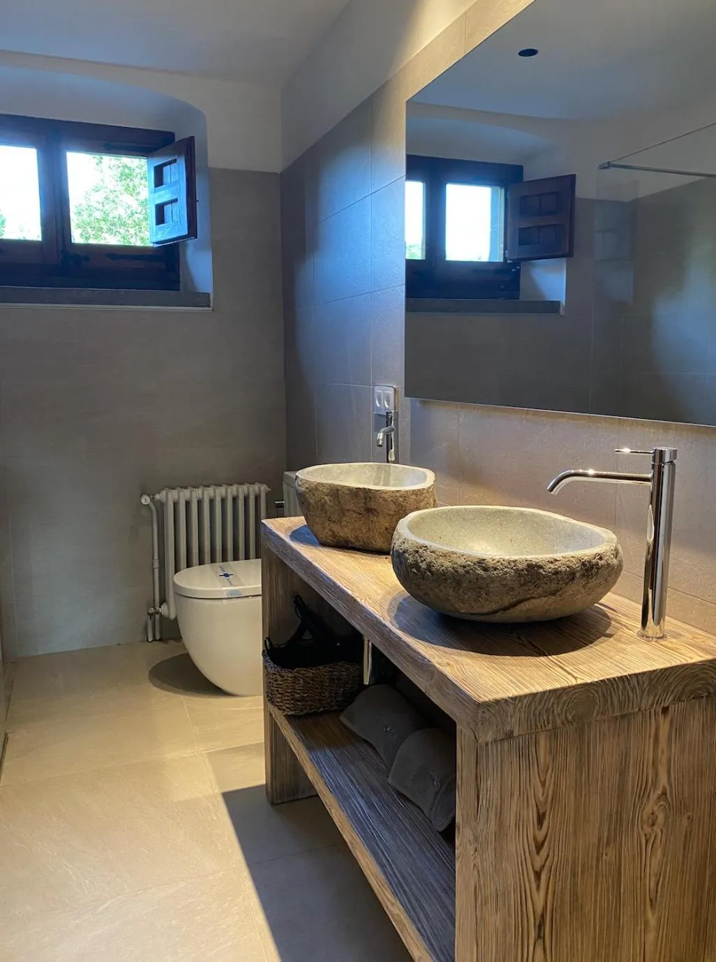 Bathroom in Masia Santa Llúcia