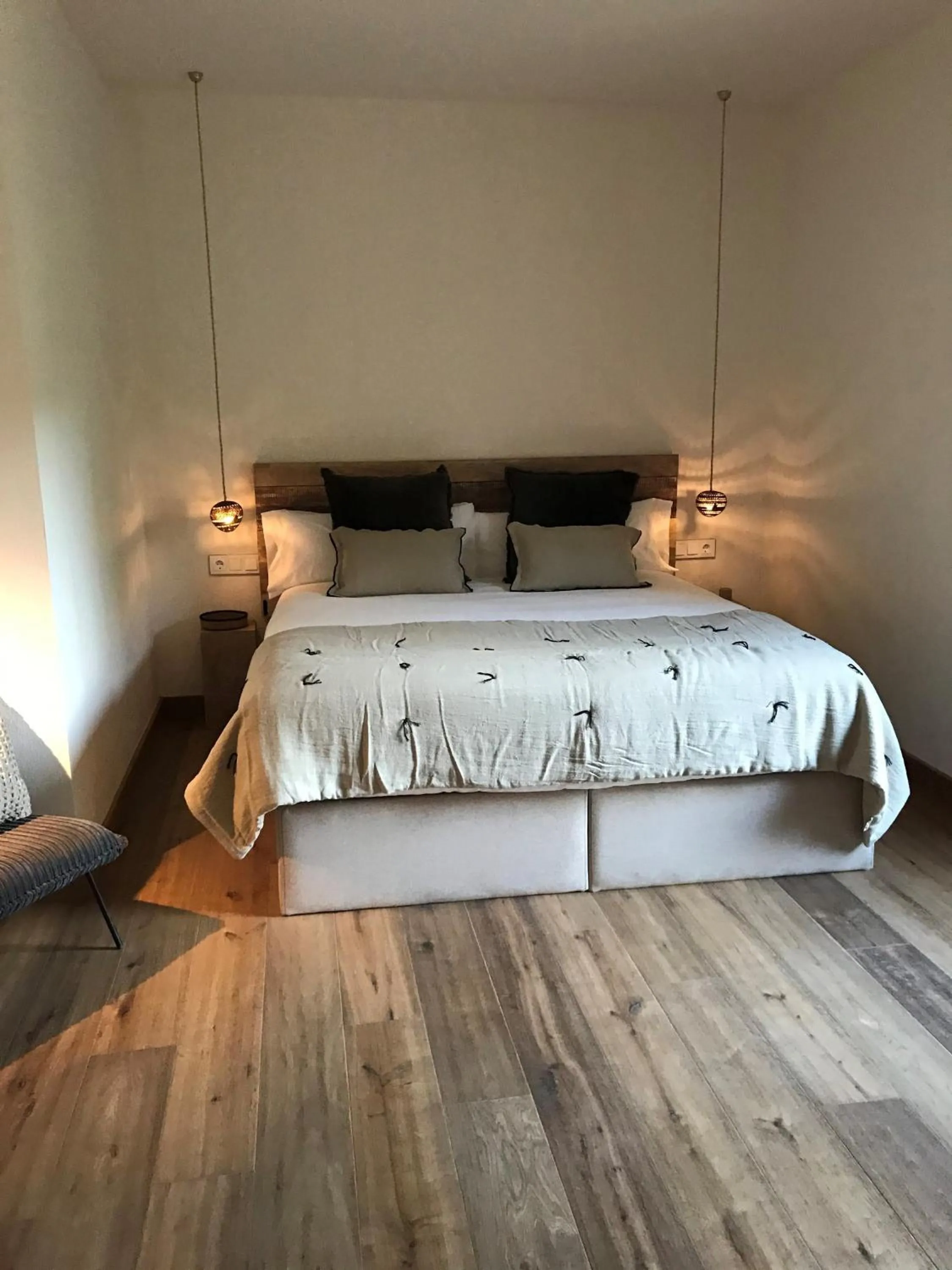 Photo of the whole room, Bed in Masia Santa Llúcia