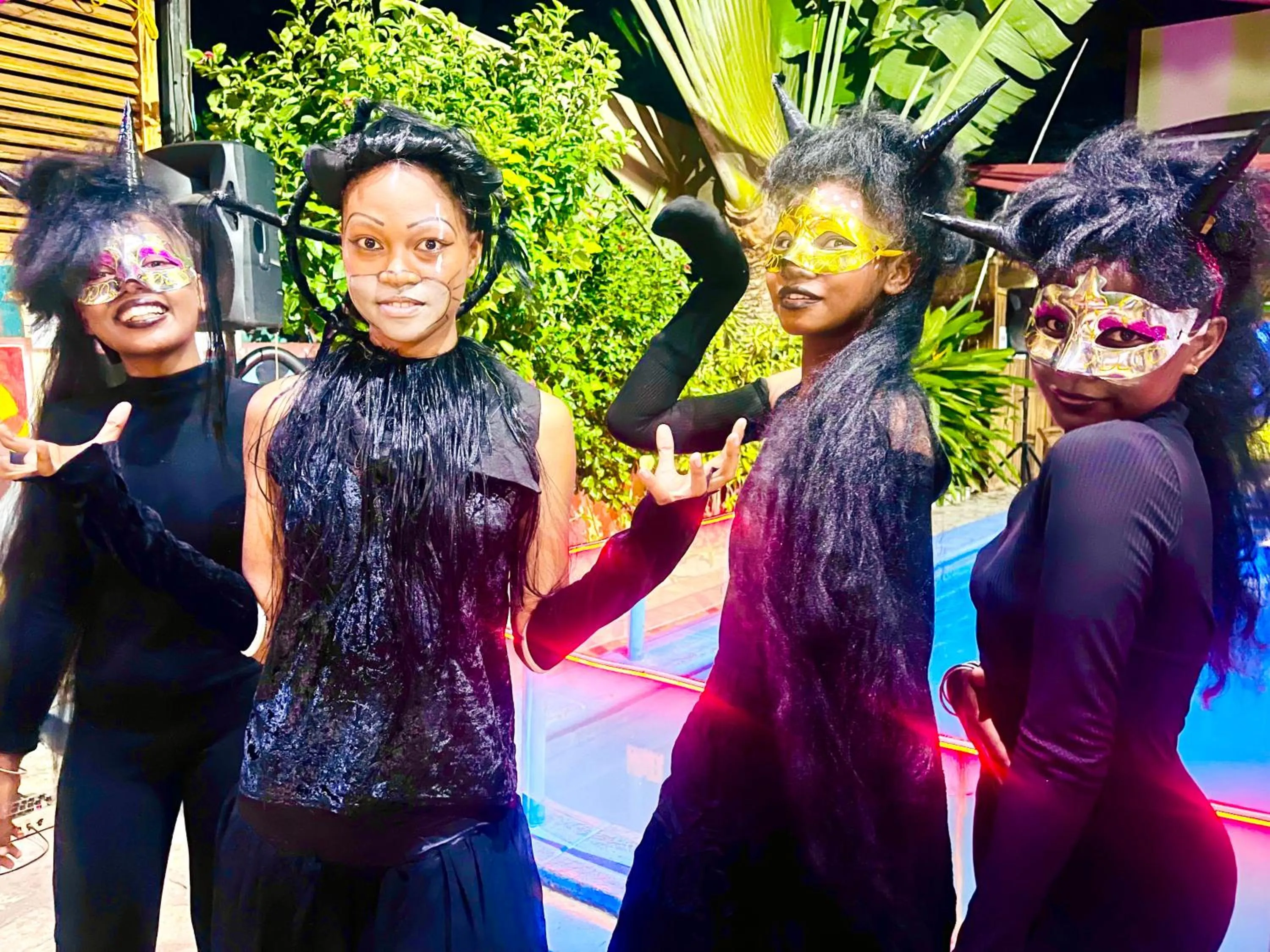 Restaurant/places to eat in Hôtel Restaurant Coco Lodge Majunga