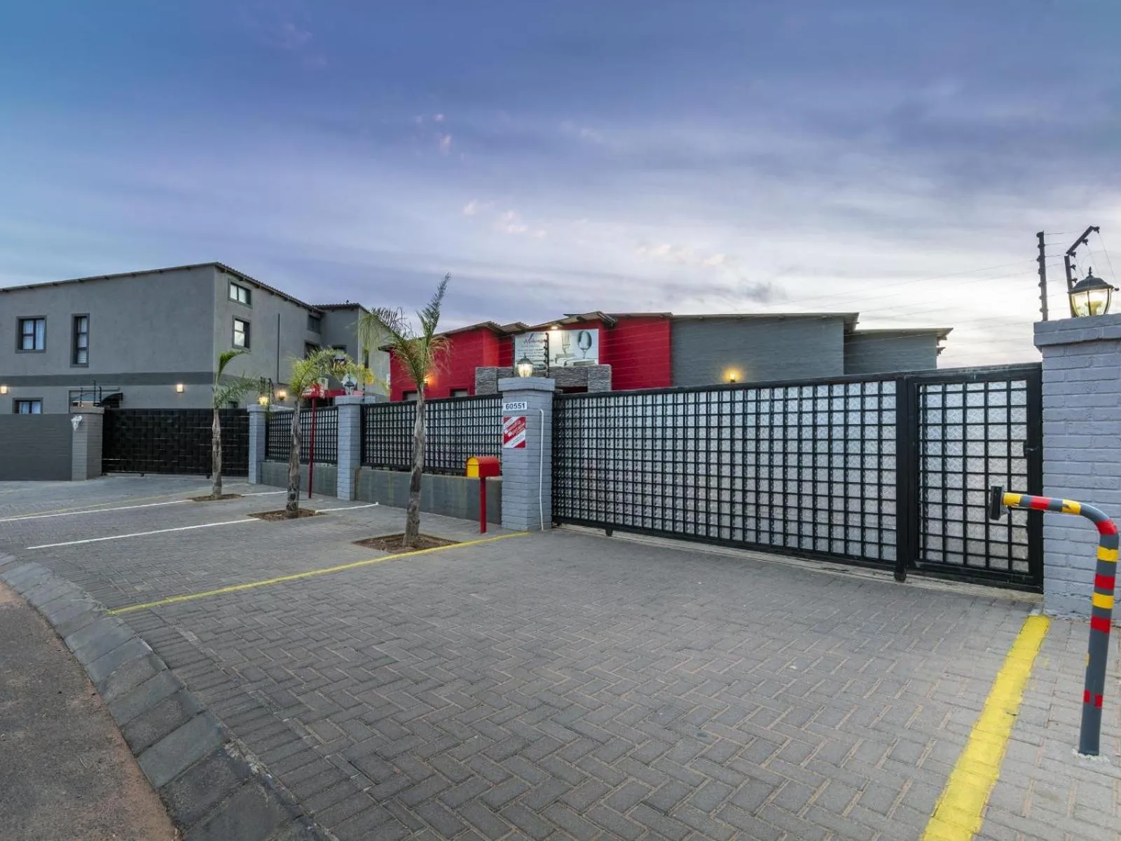 Madamz Bed & Breakfast