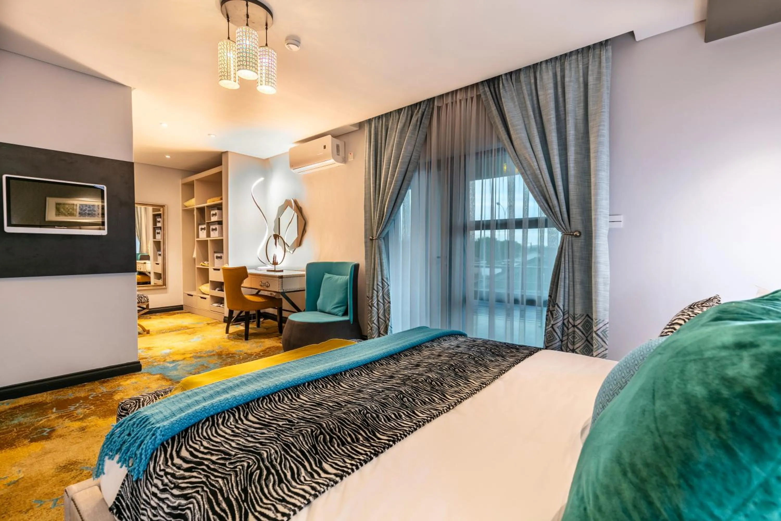 Bed in Madamz Bed & Breakfast