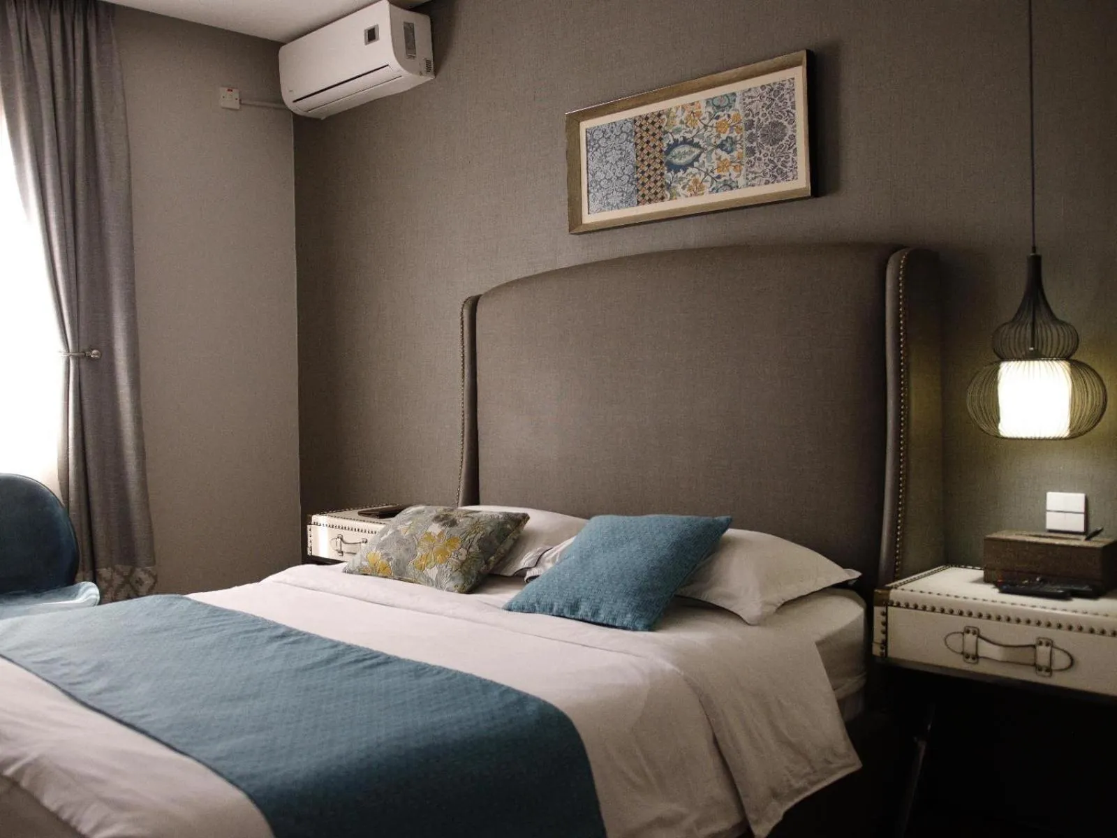 Photo of the whole room, Bed in Madamz Bed & Breakfast