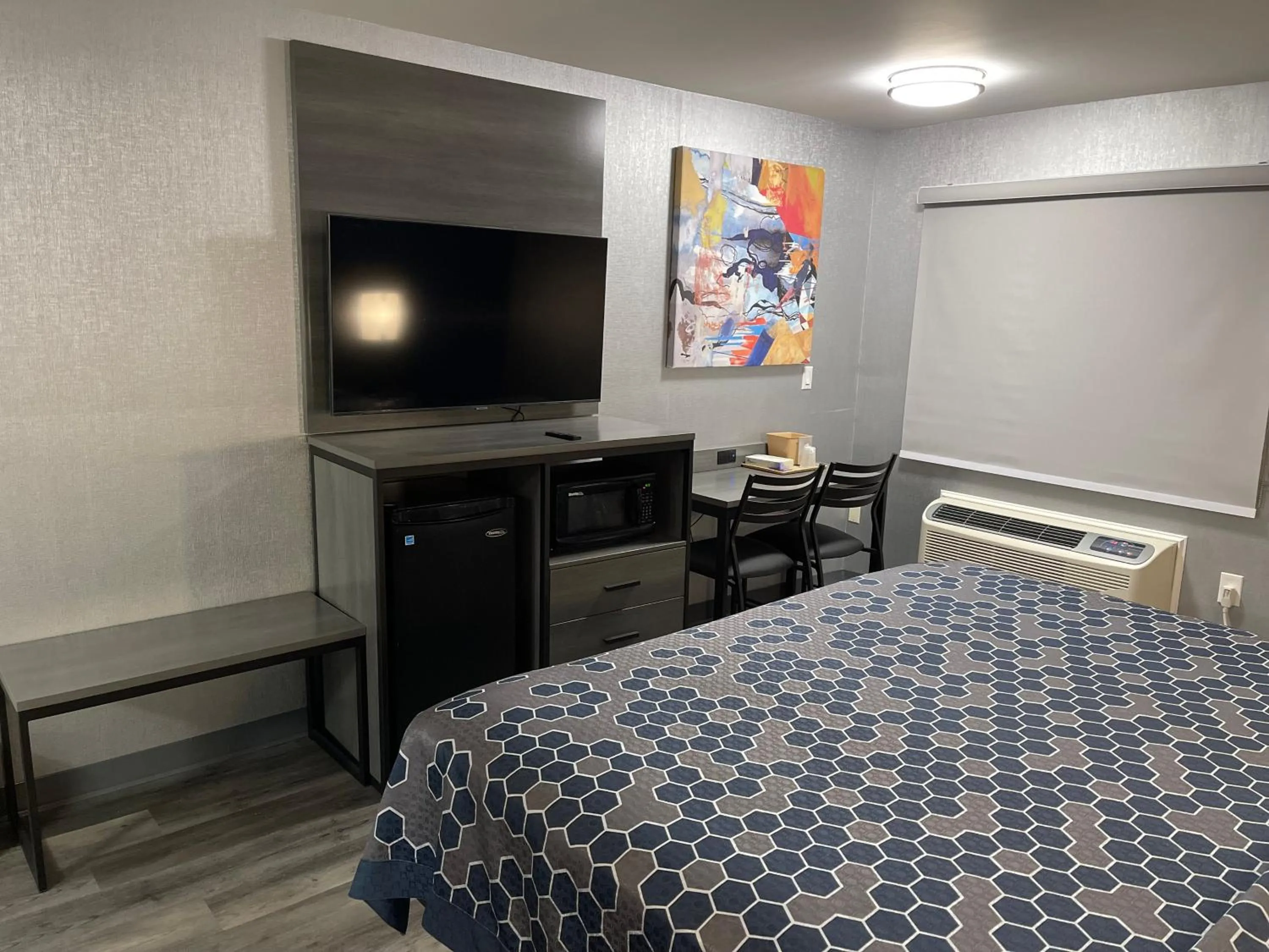 Bed in The Wayne Inn