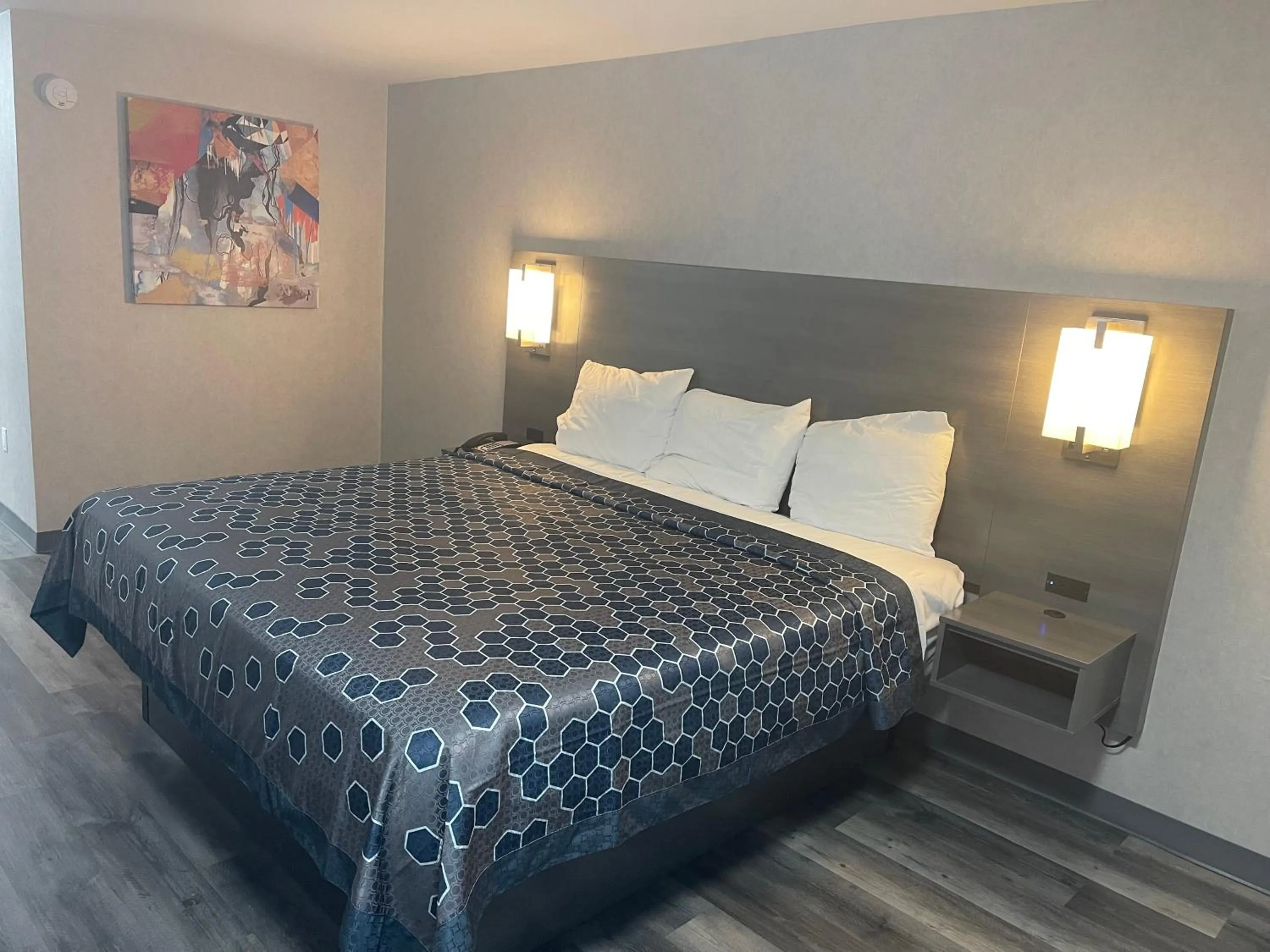 Bed in The Wayne Inn