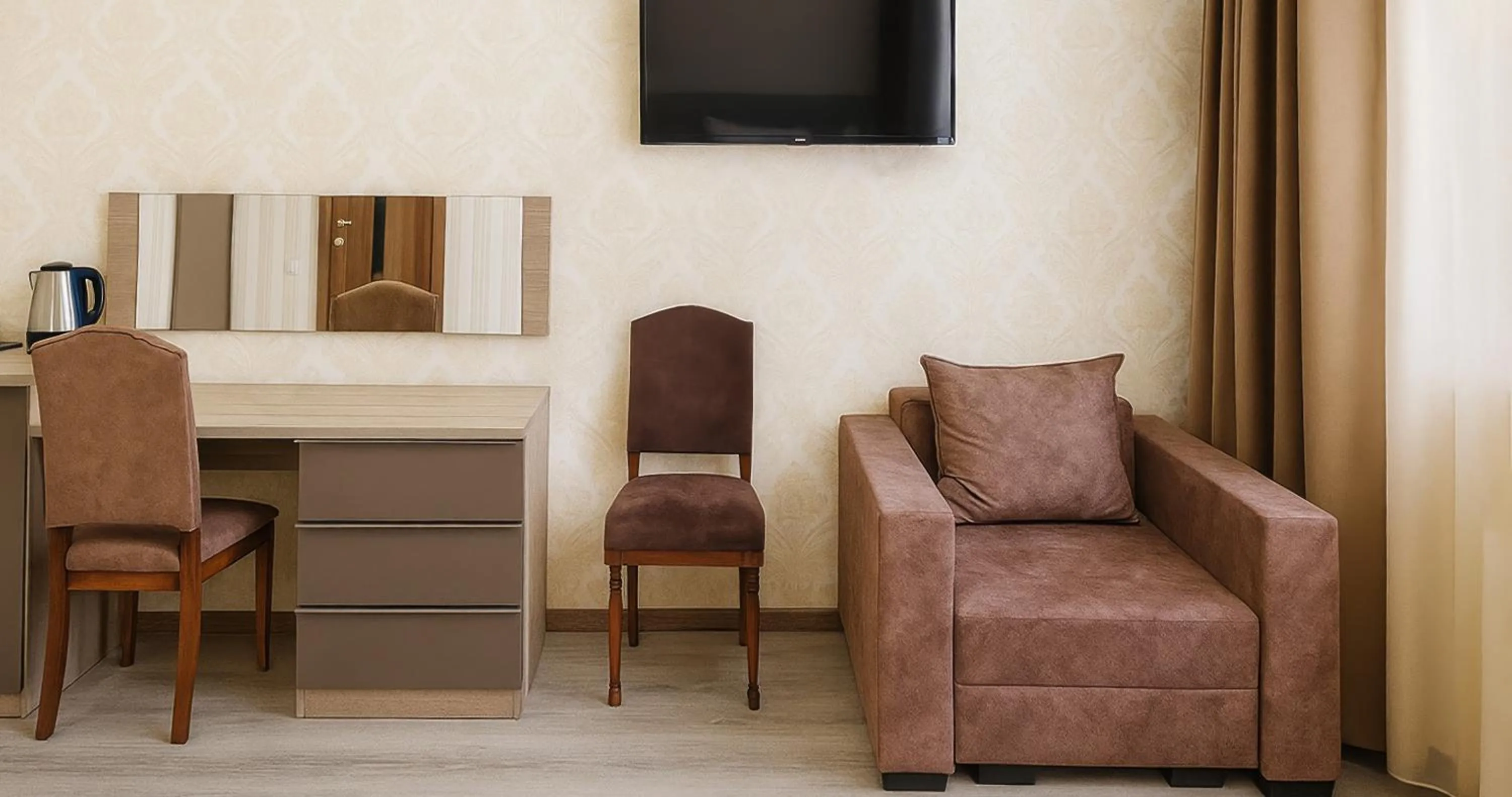 Lime Hotel & Restaurant Complex