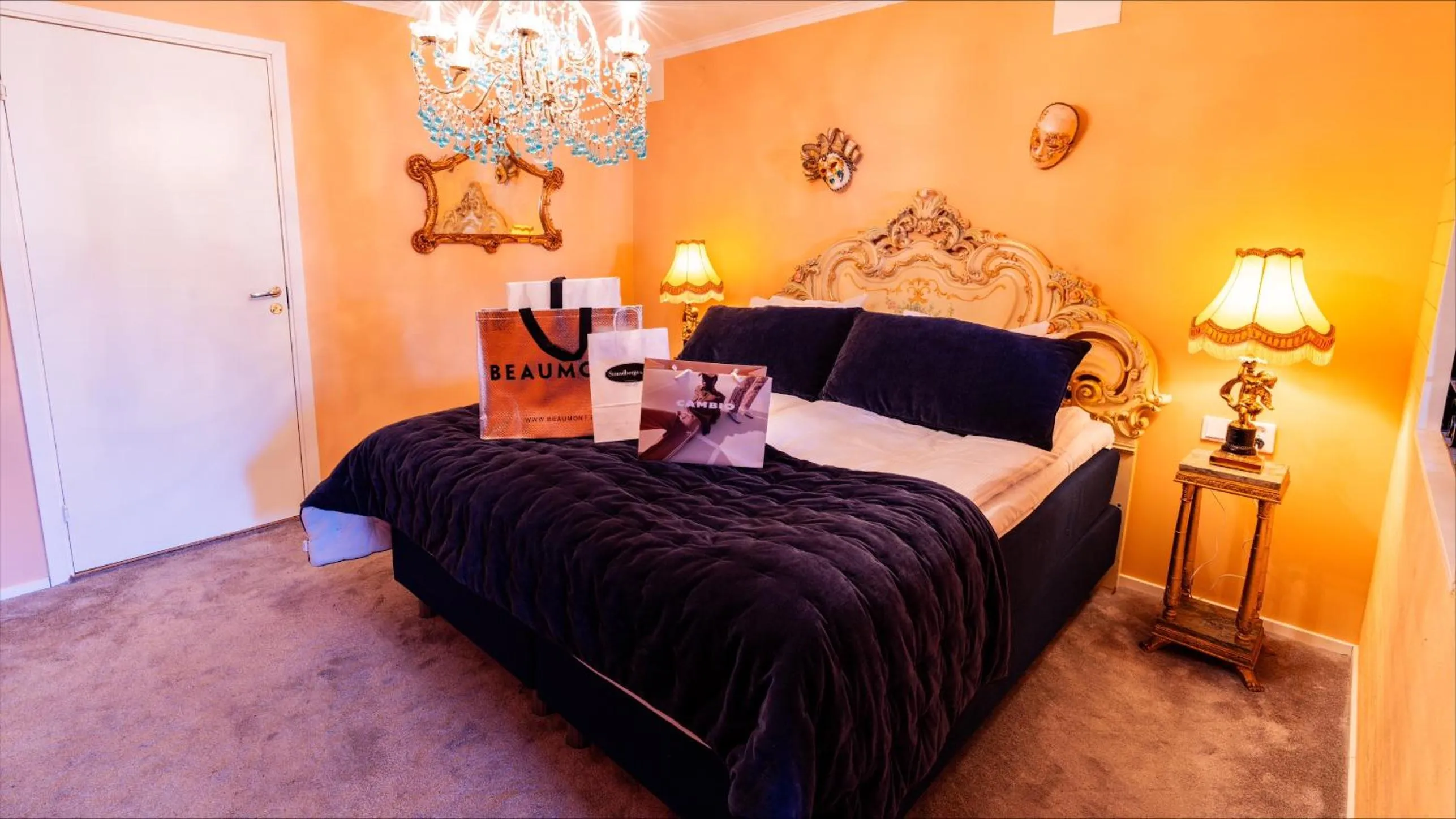 Photo of the whole room, Bed in Slottsgården Hotell & Restaurang