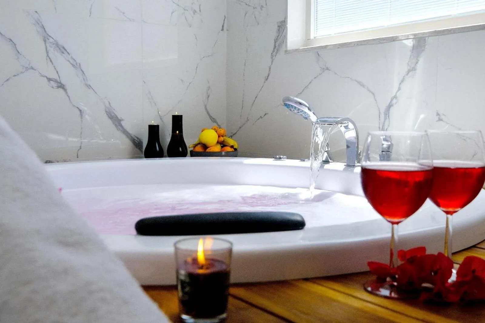 On site in Yosun Apart