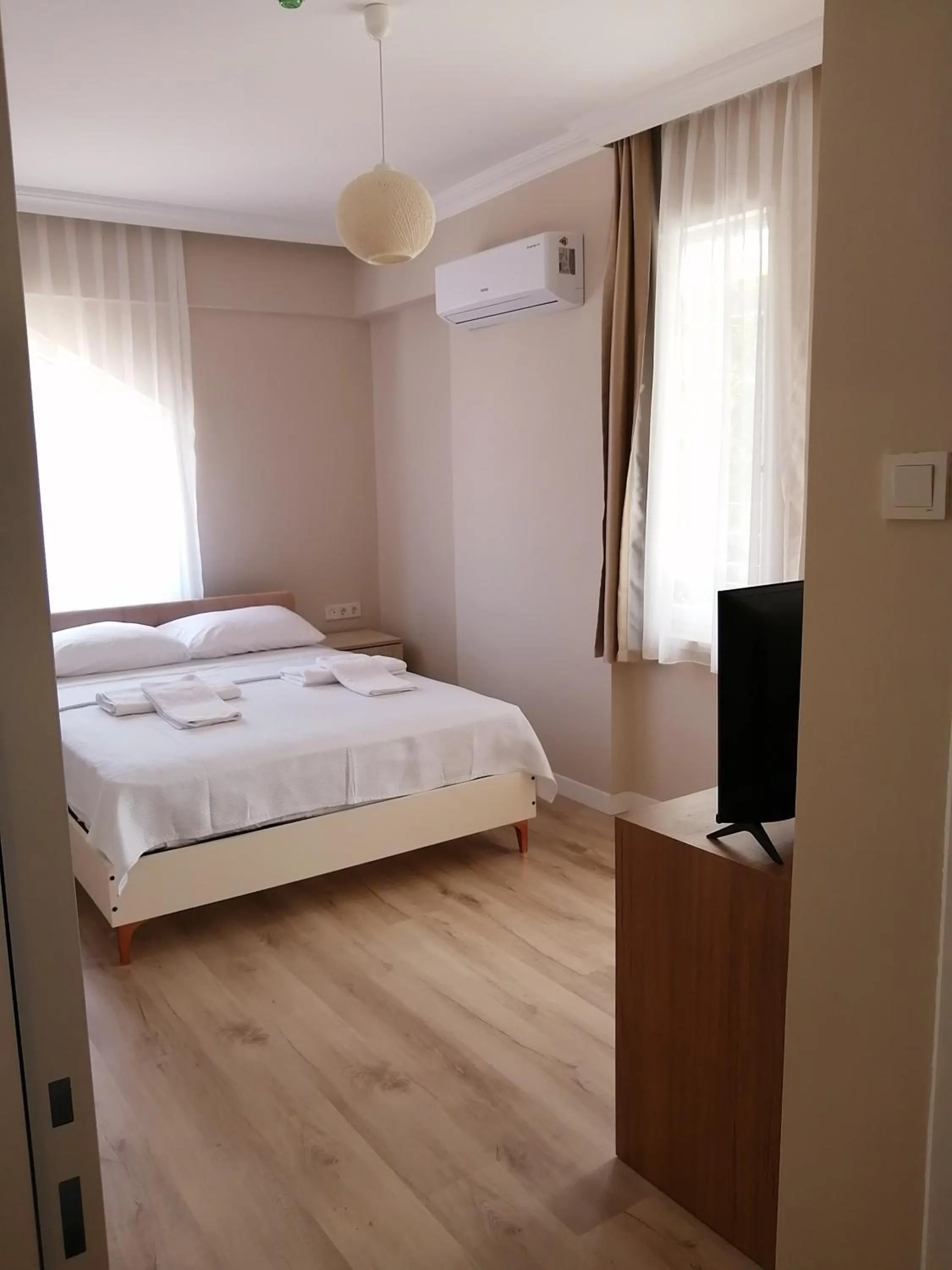 Photo of the whole room, Bed in REGA OTEL