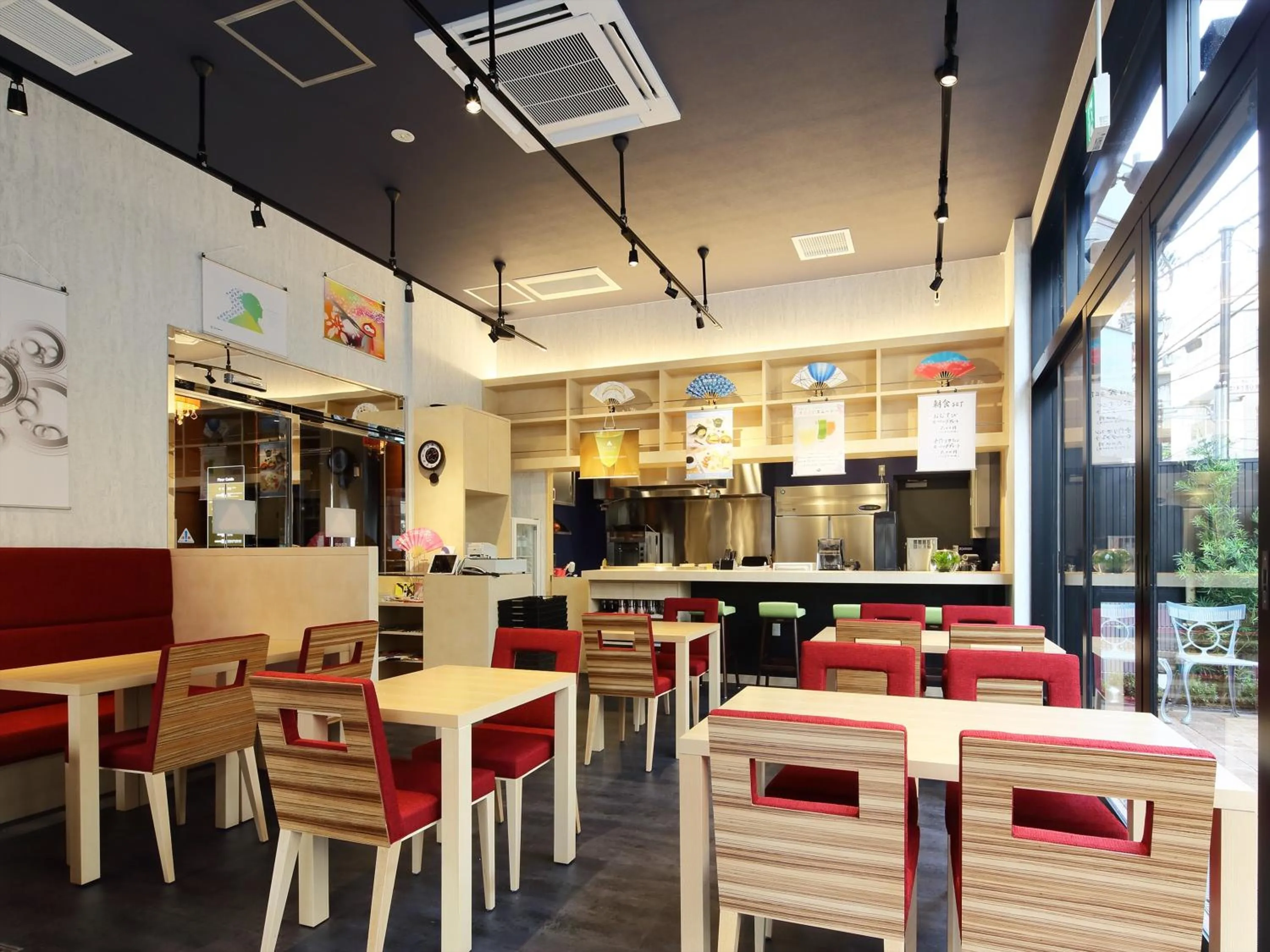 Restaurant/places to eat in APA Hotel Asakusa Kaminarimon Minami