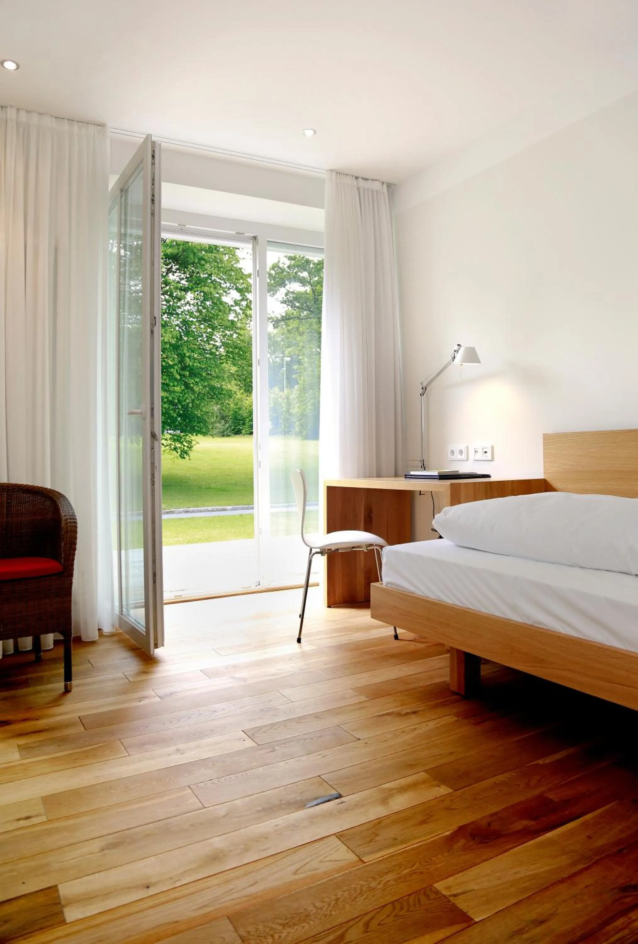 Decorative detail, Bed in B&O Parkhotel