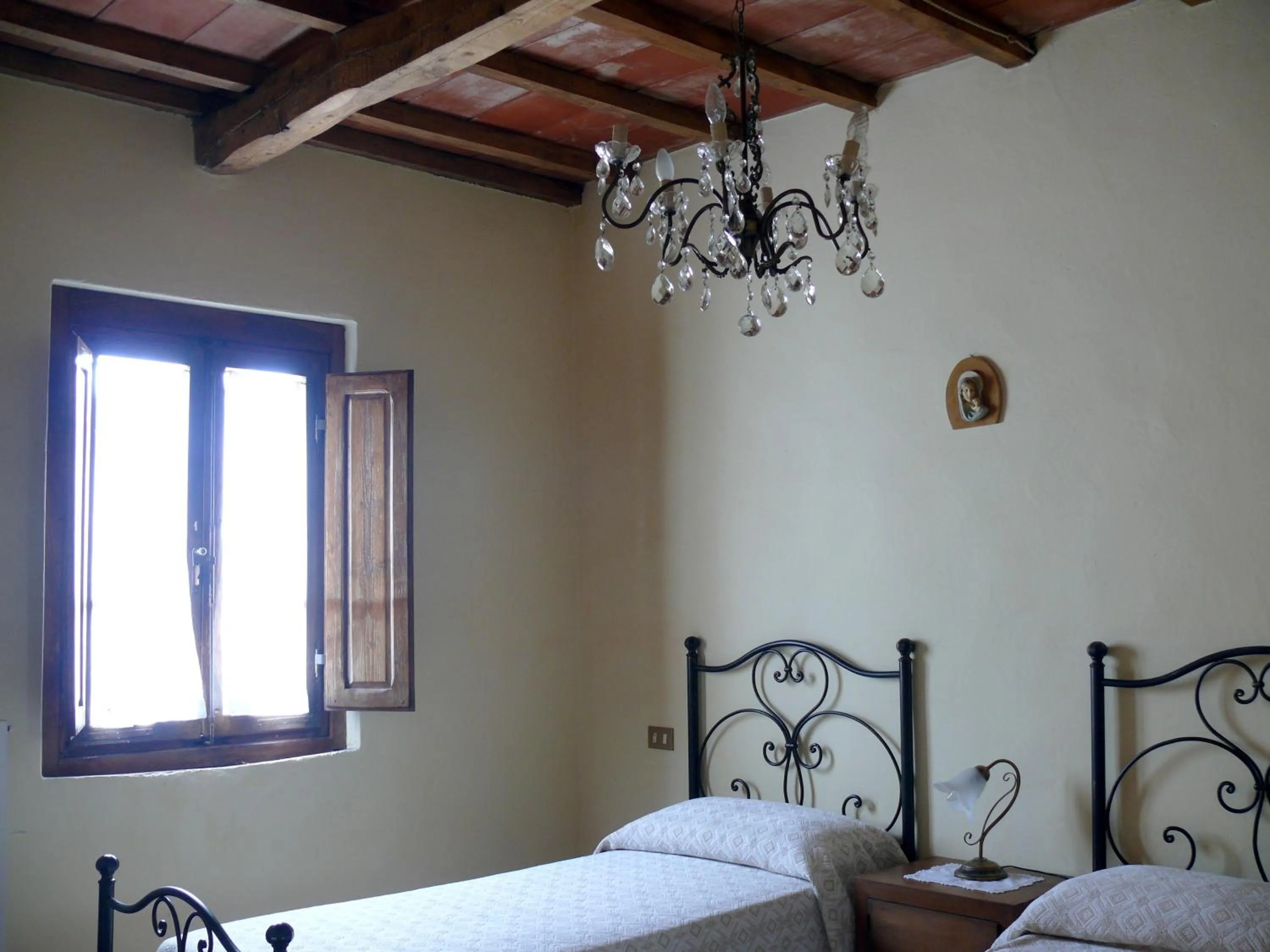 Bathroom, Bed in Agriturismo Podere Delle Querci