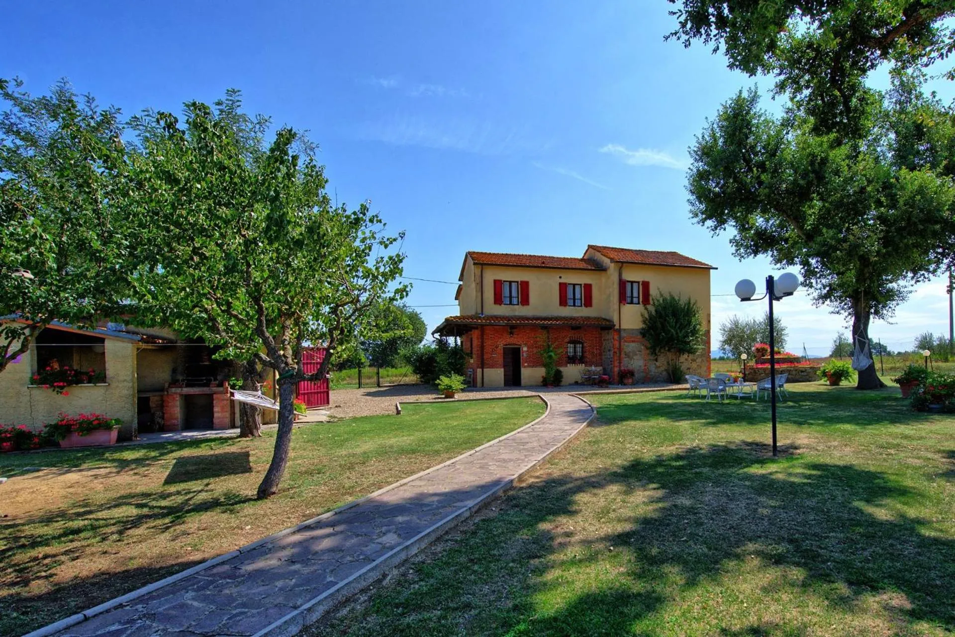 Garden view in Agriturismo Podere Delle Querci