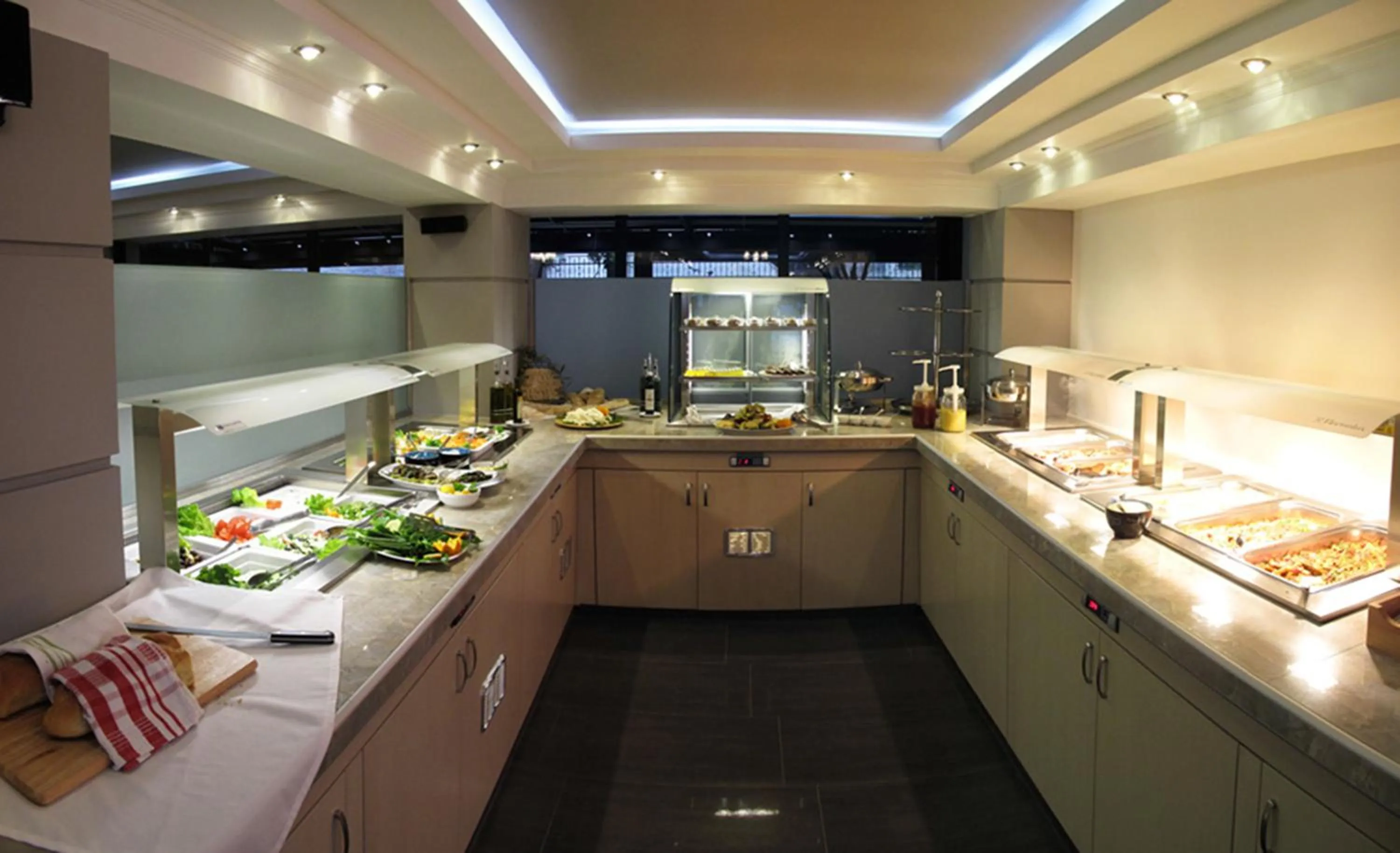 Restaurant/places to eat in Summer Inn