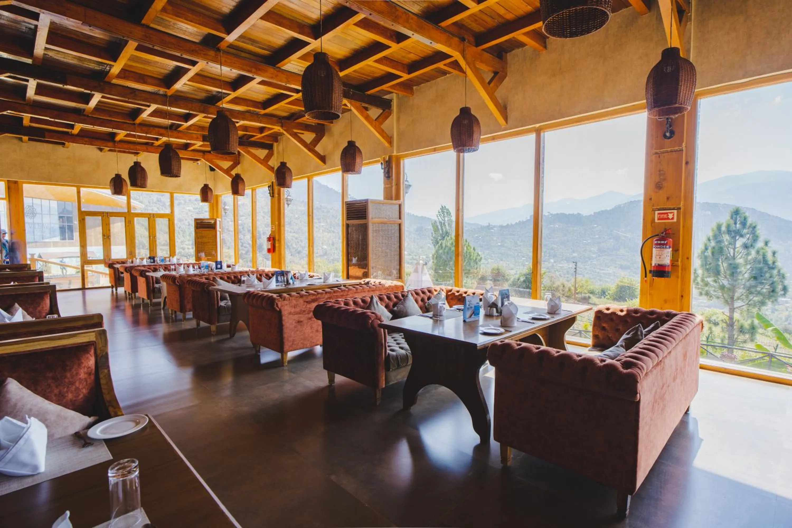 Restaurant/places to eat in Skyview by Empyrean