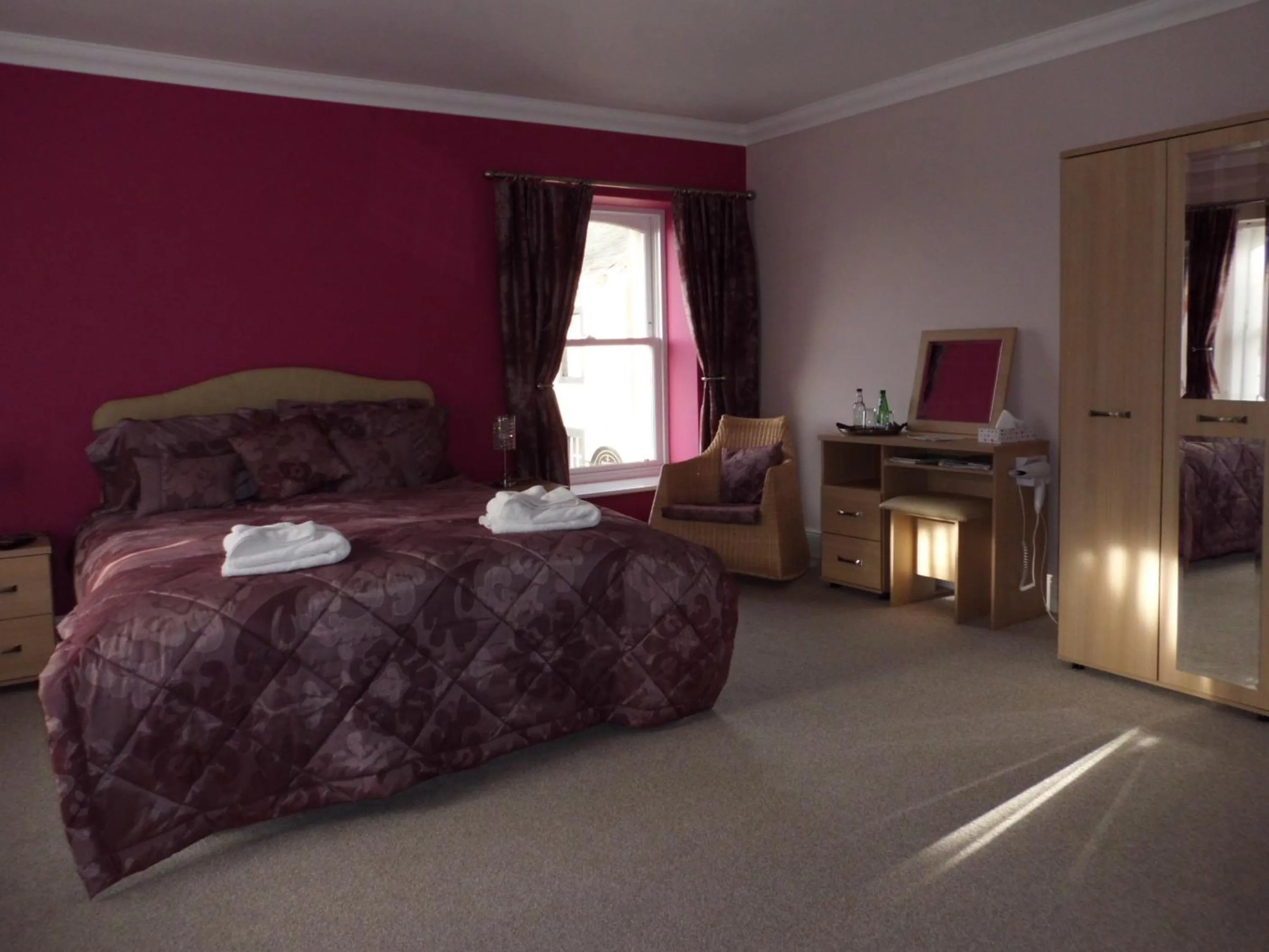 Bed in The Golden Lion Hotel