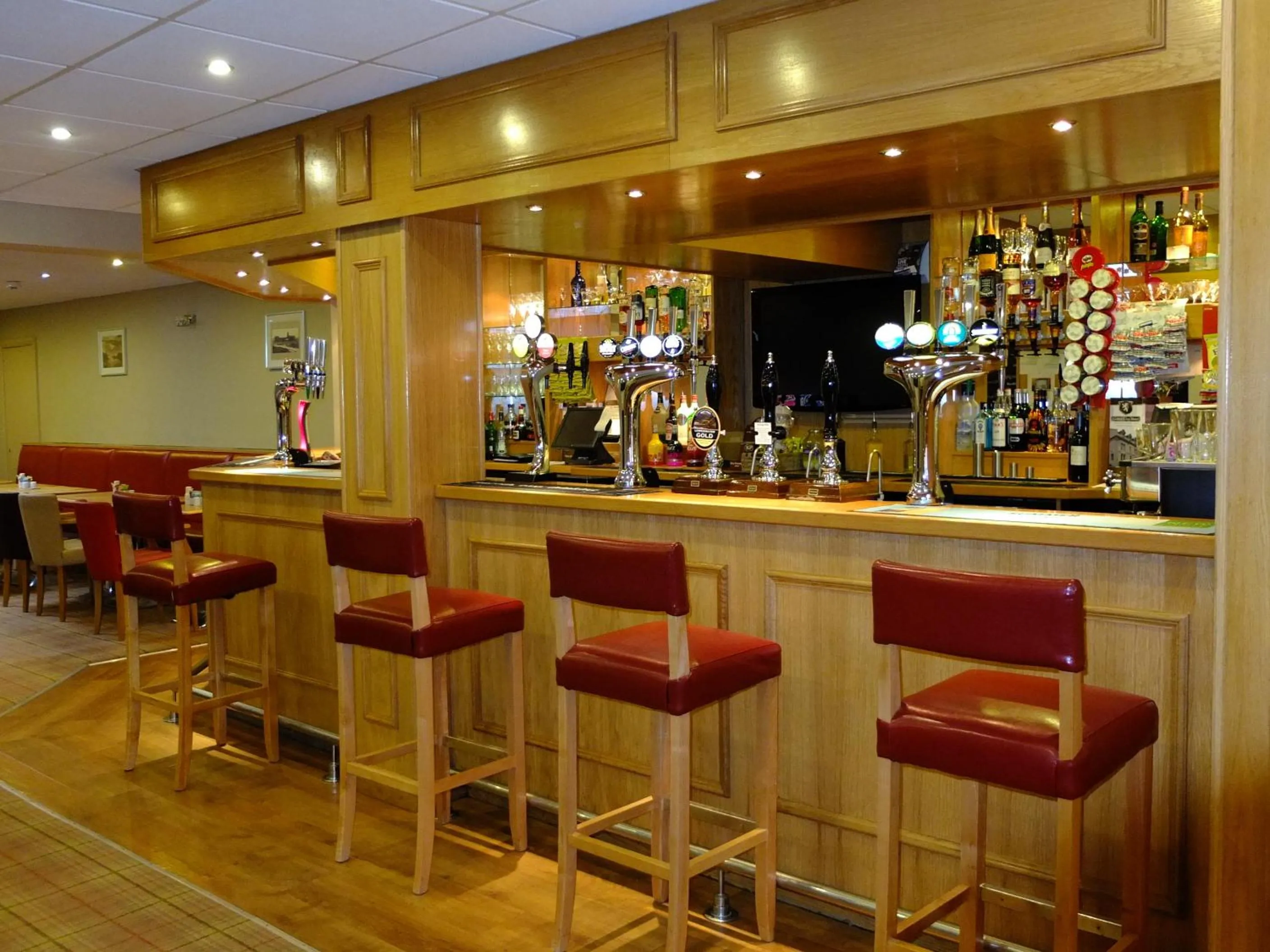 Lounge or bar in The Golden Lion Hotel