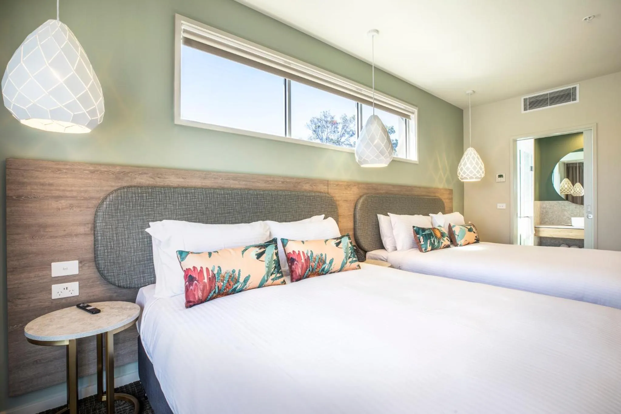 Bed in Nightelier Carrum Downs Sands Hotel