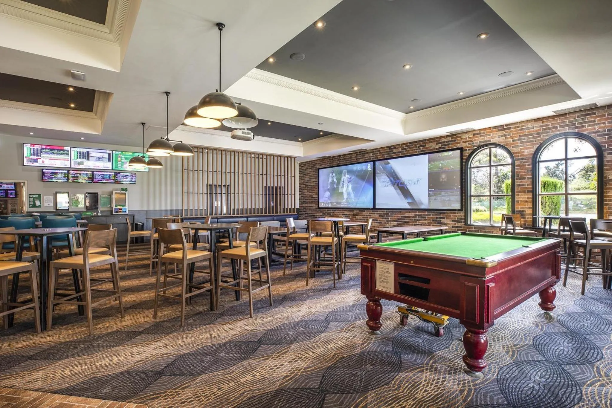 Lounge or bar in Nightelier Carrum Downs Sands Hotel