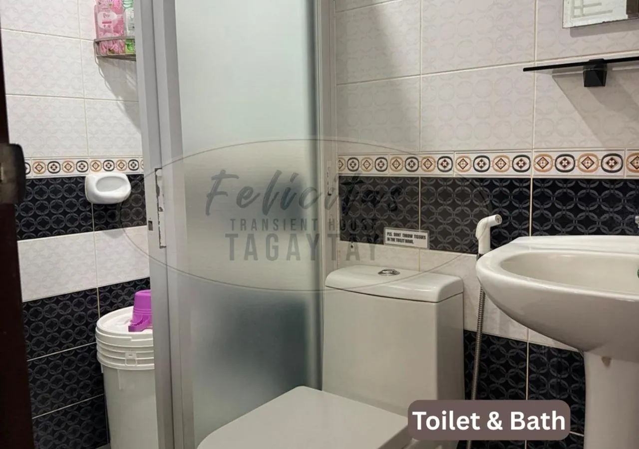 Bathroom in Felicitas Tagaytay