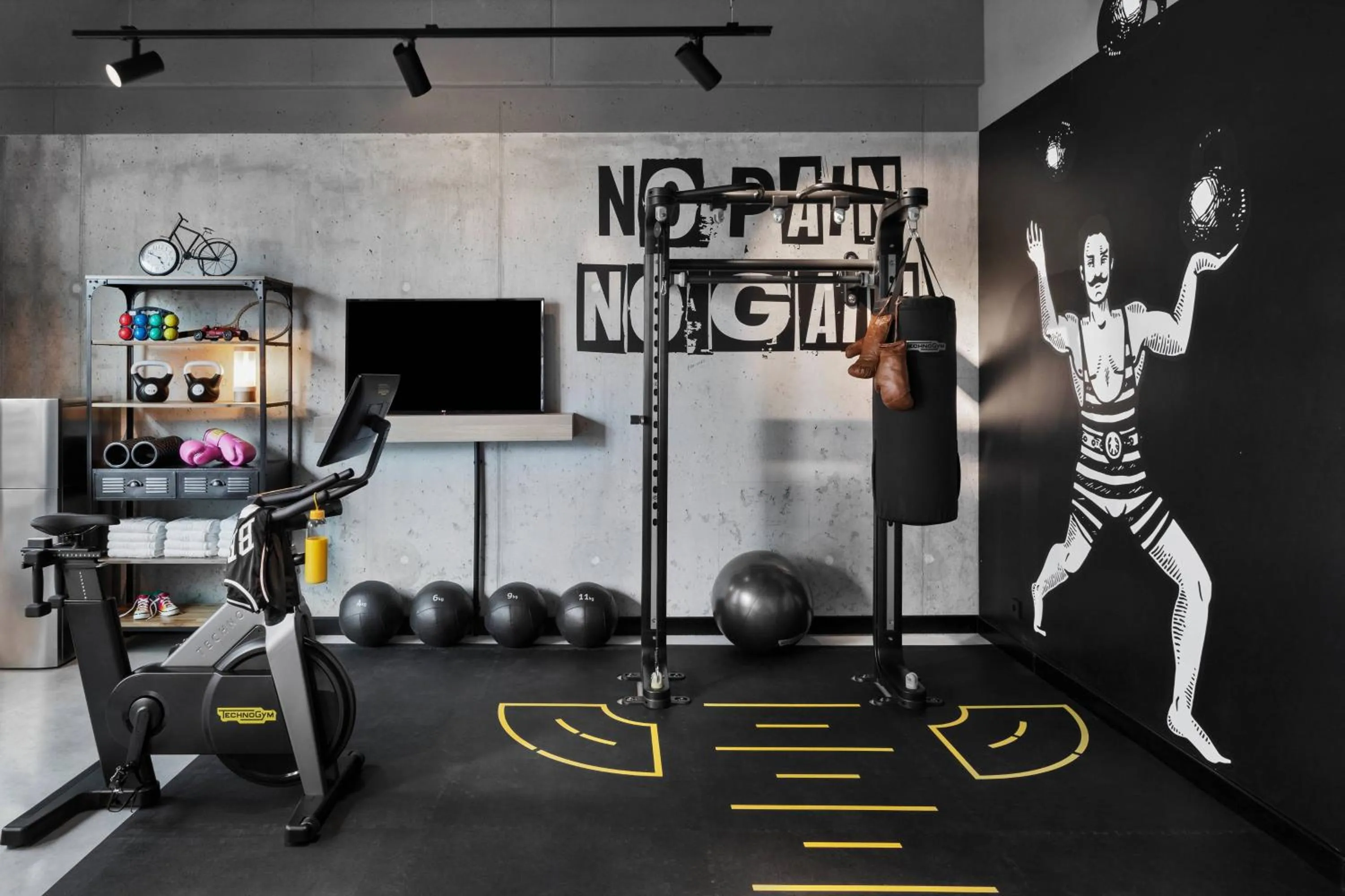 Fitness centre/facilities in Moxy Bremen
