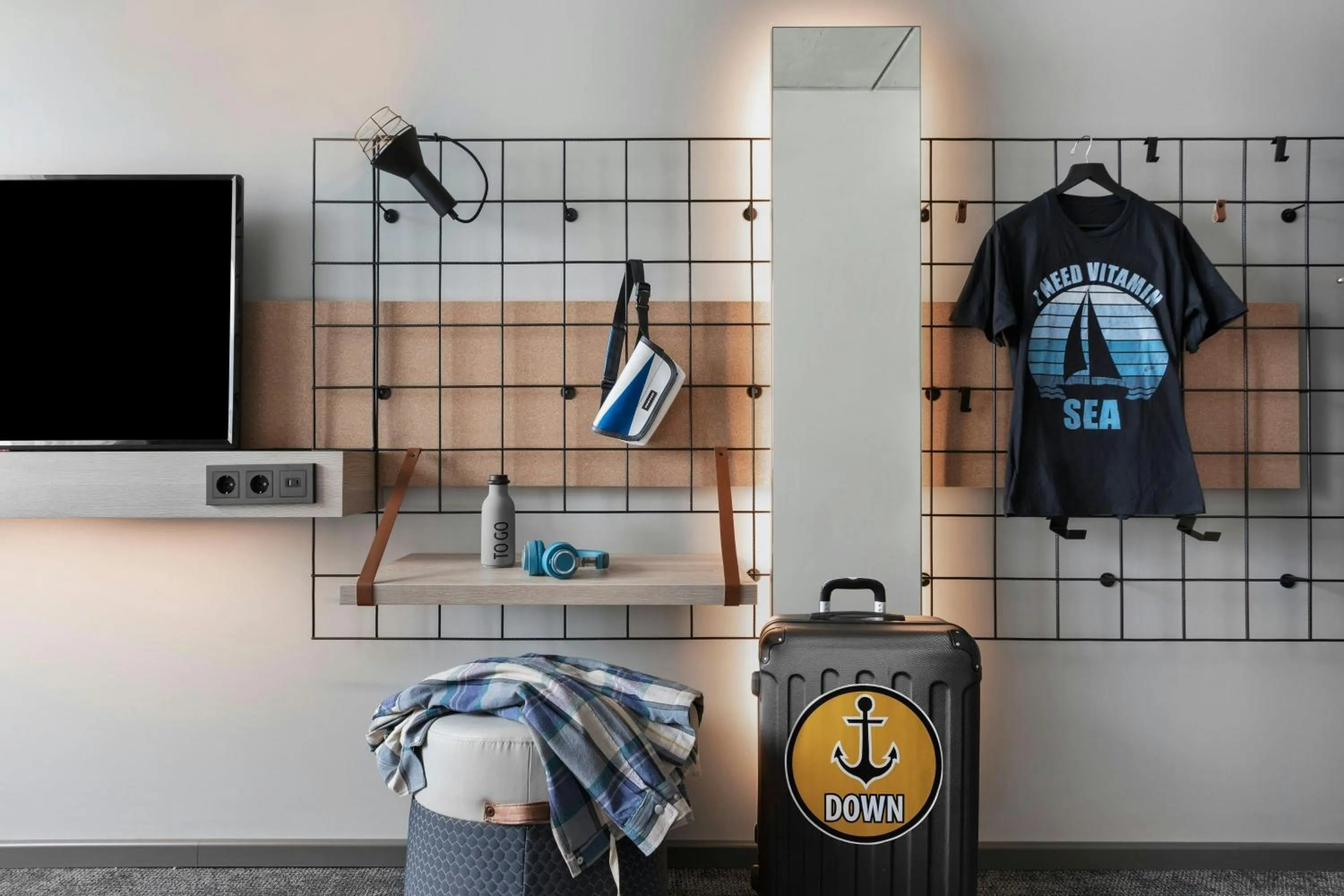 Photo of the whole room in Moxy Bremen