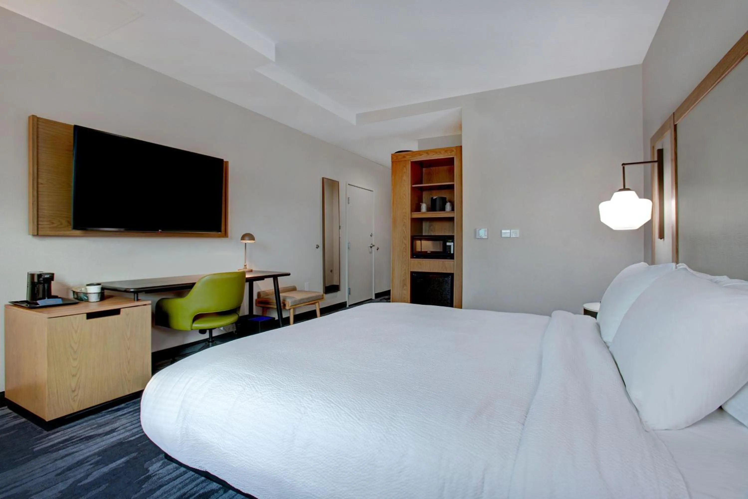 Photo of the whole room, Bed in Fairfield by Marriott Inn & Suites Denver Southwest, Littleton