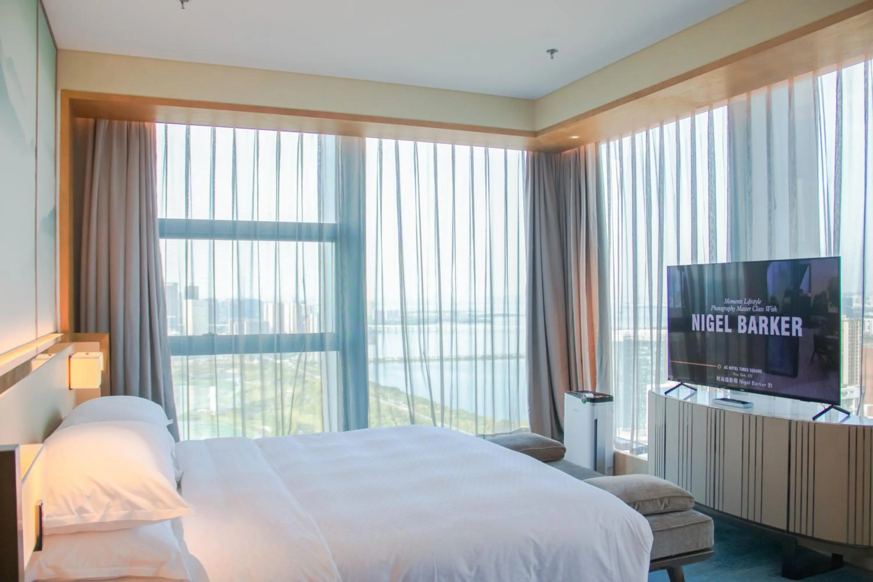 Bedroom, Bed in Four Points by Sheraton Wuhan, Jiangxia