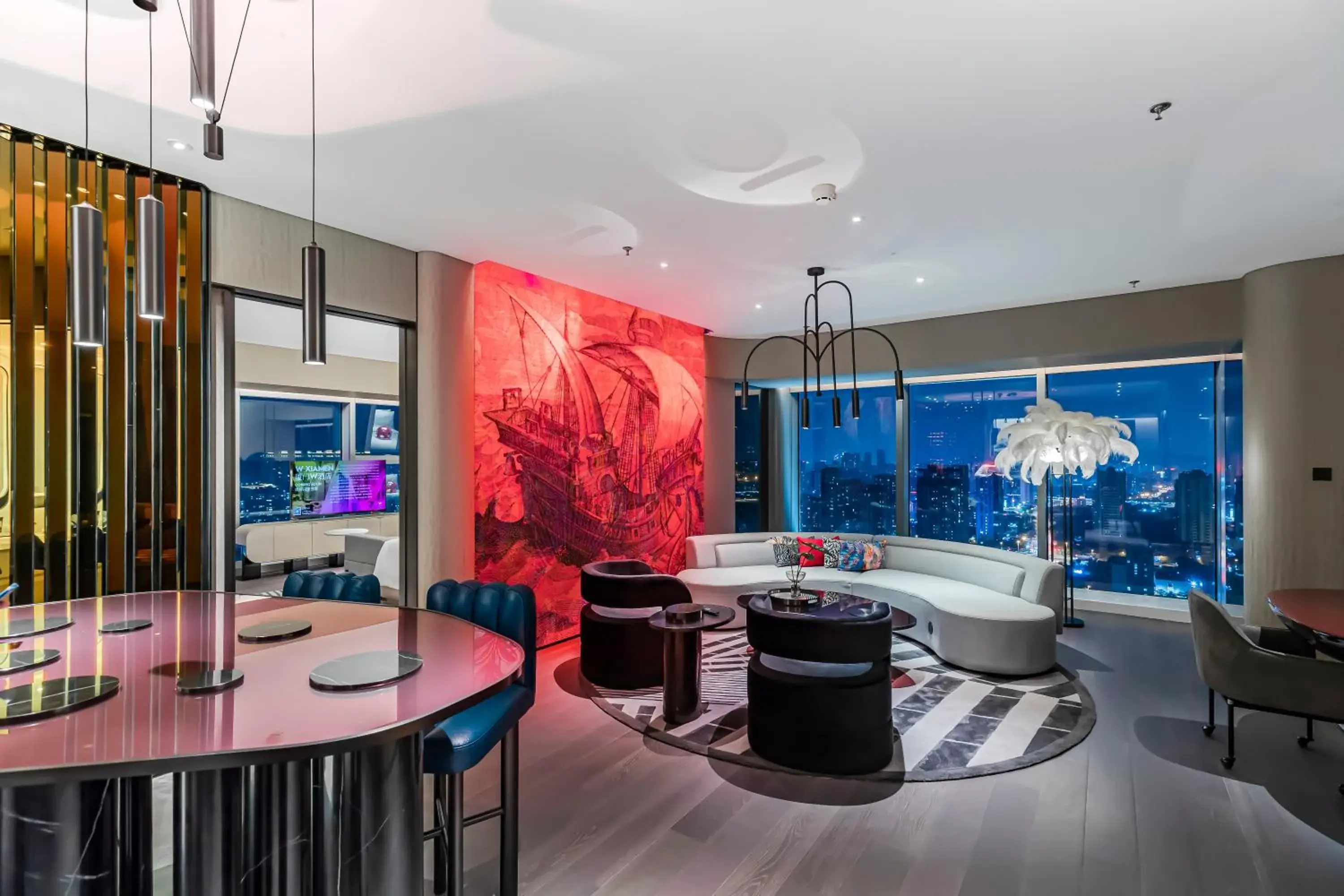 Cool Corner Suite(Free Mini-bar Drinks) in W-Xiamen Cool Corner Suite(Free Mini-bar Drinks) in W-Xiamen