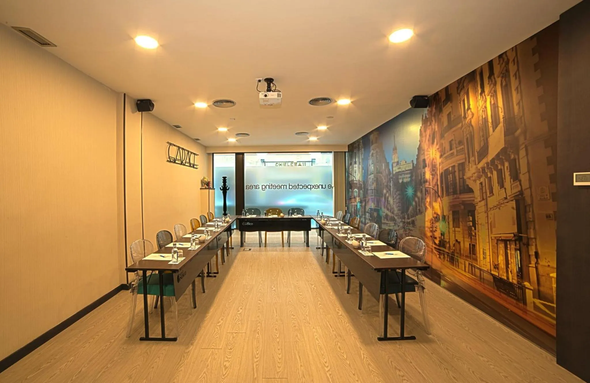 Meeting/conference room in Hotel Indigo Madrid - Gran Vía by IHG
