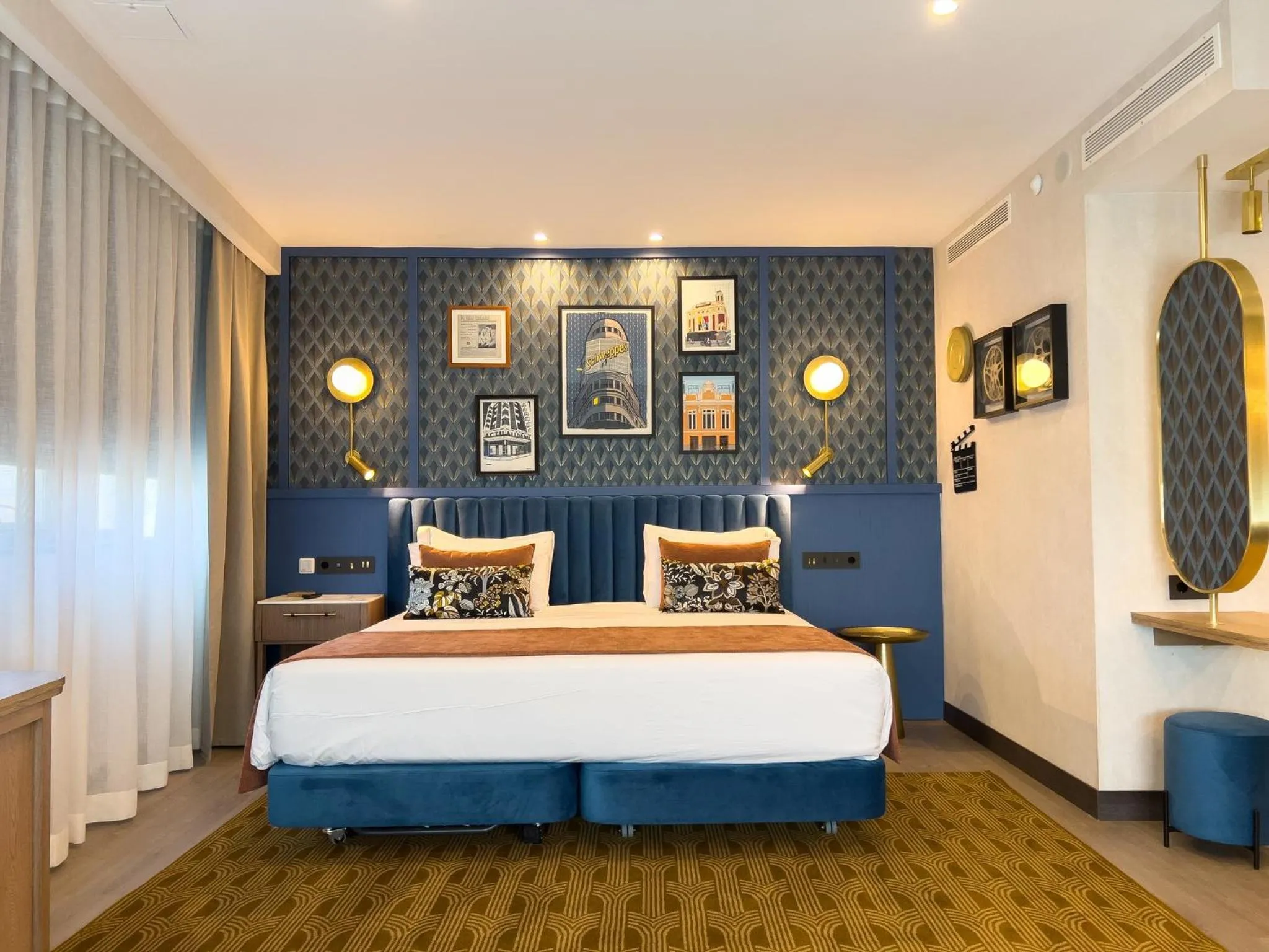 Photo of the whole room, Bed in Hotel Indigo Madrid - Gran Vía by IHG